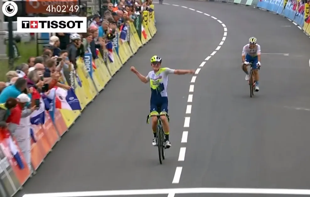 Late aanval Vingegaard levert dit keer geen tijdwinst op, Zimmermann beste van drie vluchters in Dauphiné