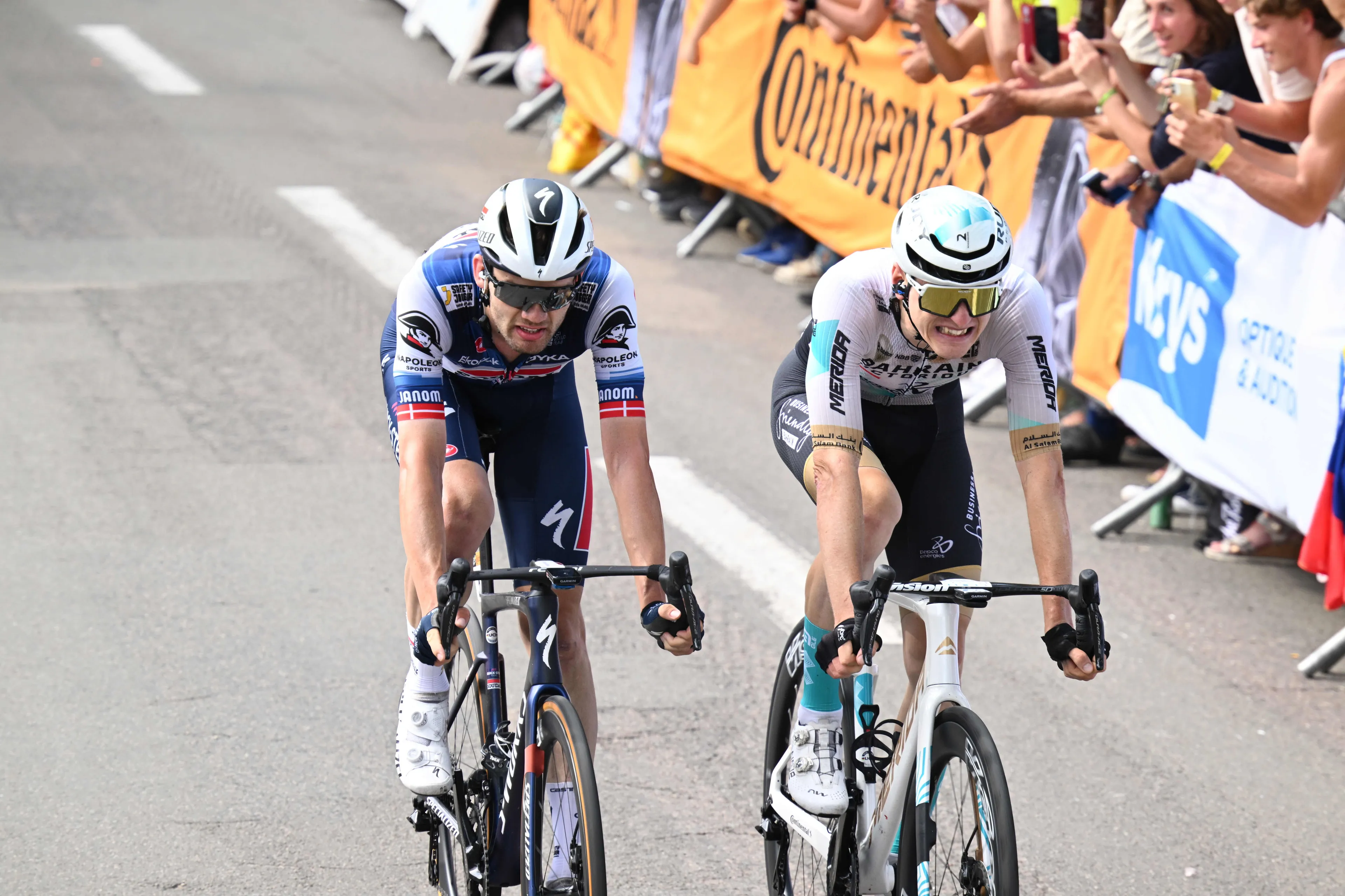 Nog één voor Mäder, nog één voor Bahrain Victorious: Mohoric klopt loeisterke Asgreen na waanzinnige koers