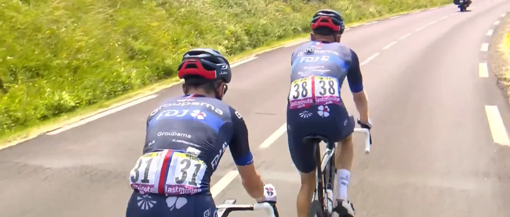 🎥 Gelukkig is het geen Quatorze Juillet : zowel Gaudu als Bardet moet al vroeg lossen in tiende Tourrit