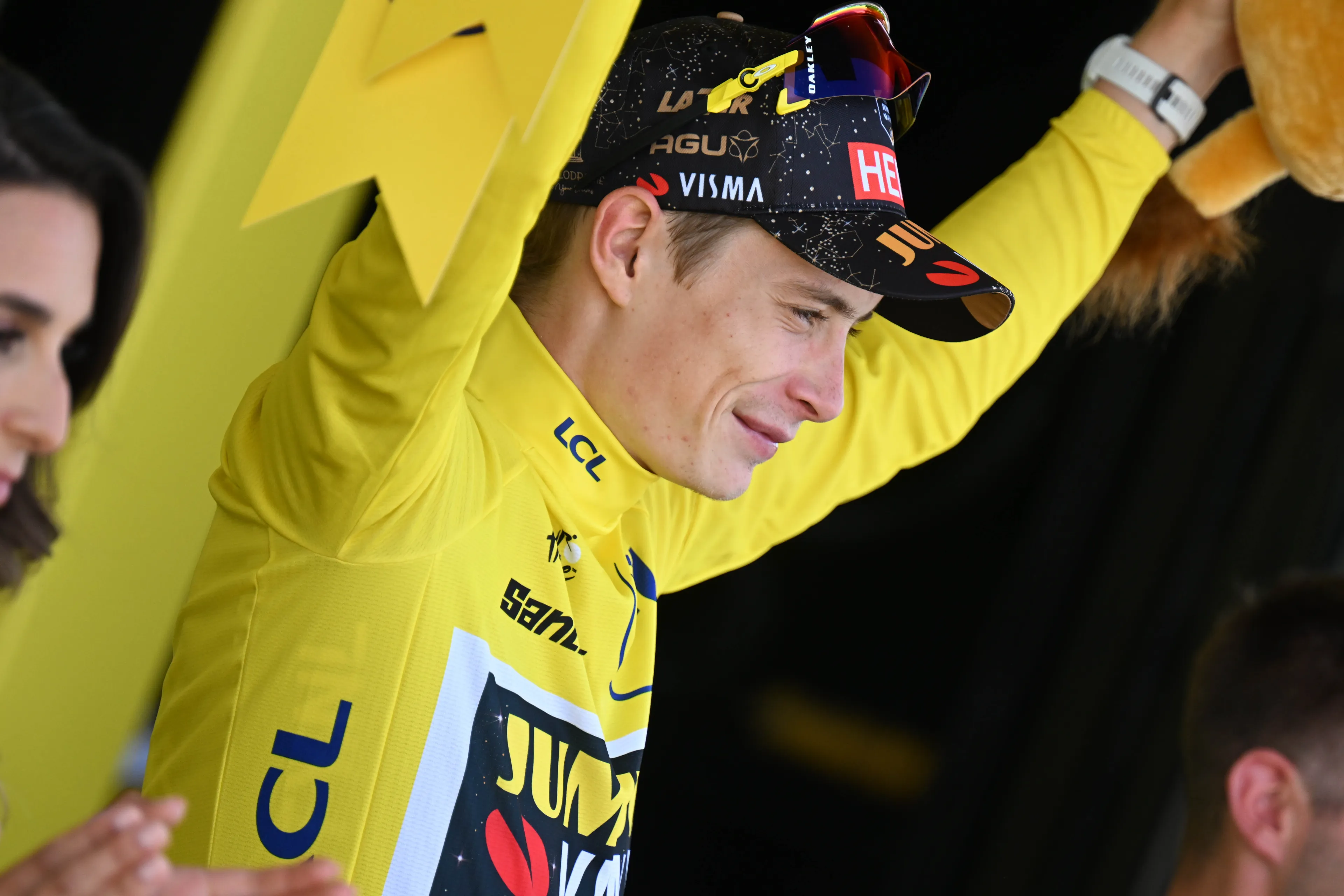 Vinnige Vingegaard kraakt Pogacar-code in Combloux en neemt voorschot op eindzege Tour