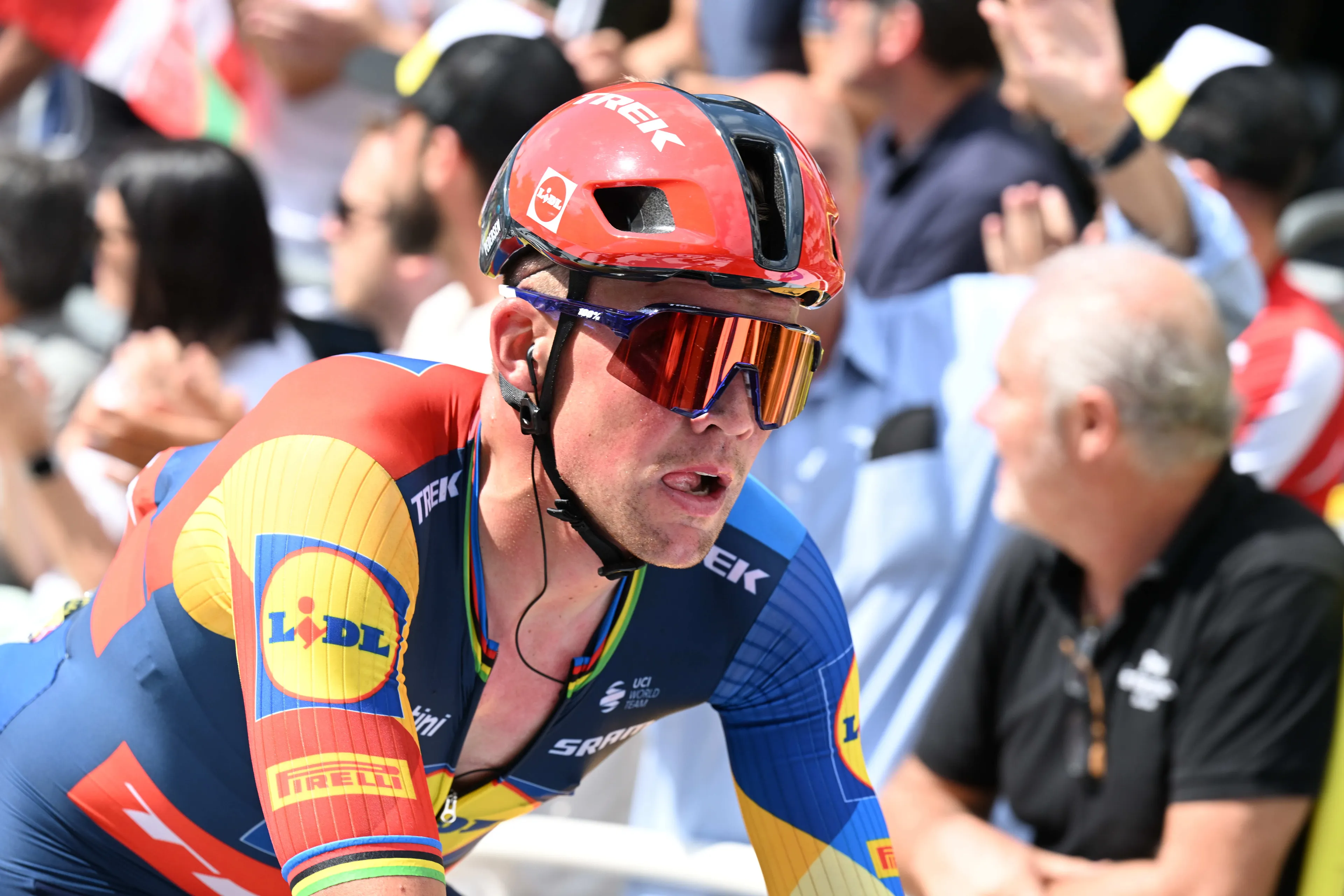 Mads Pedersen rondt briljant ploegenspel van Lidl-Trek af in Limoges, Philipsen en Van Aert geklopt