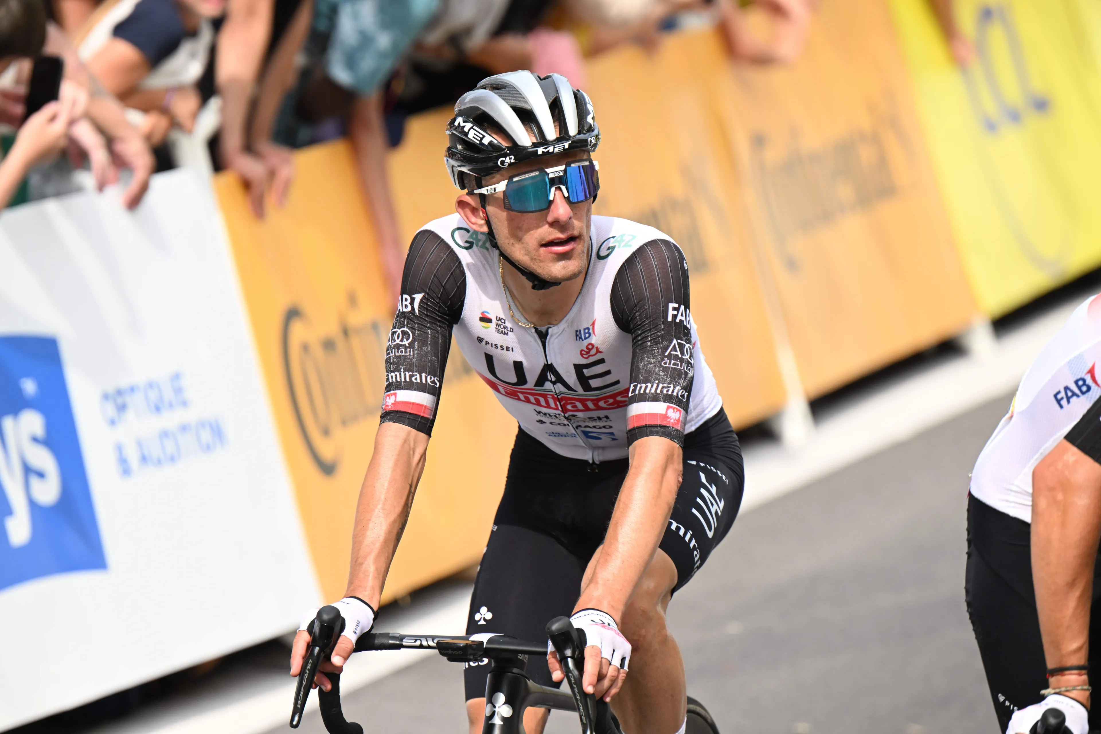 Majka triomfeert voor eigen publiek: 'Dat zijn de magische Tour de France-benen'