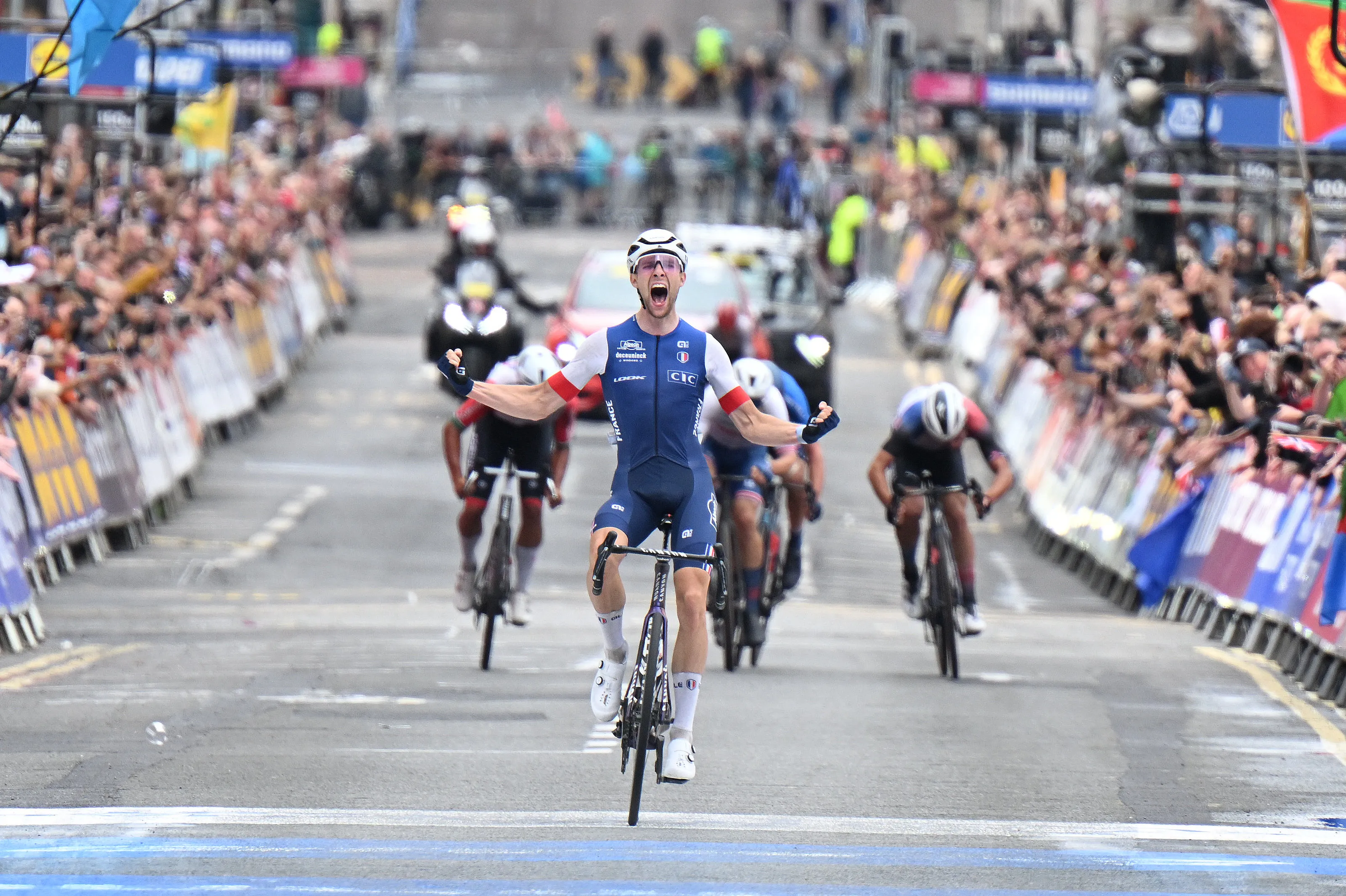 Alpecin-talent Laurance stunt vanuit vroege vlucht met WK-titel bij beloften, Nys en Segaert met lege handen