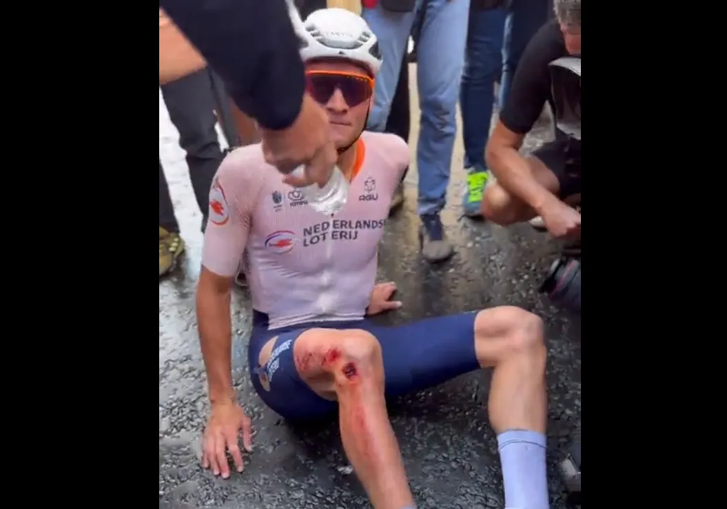 🎥 Beelden die je nog niet zag! Pogacar dronken van vermoeidheid, Van der Poel verbijt pijn na de finish