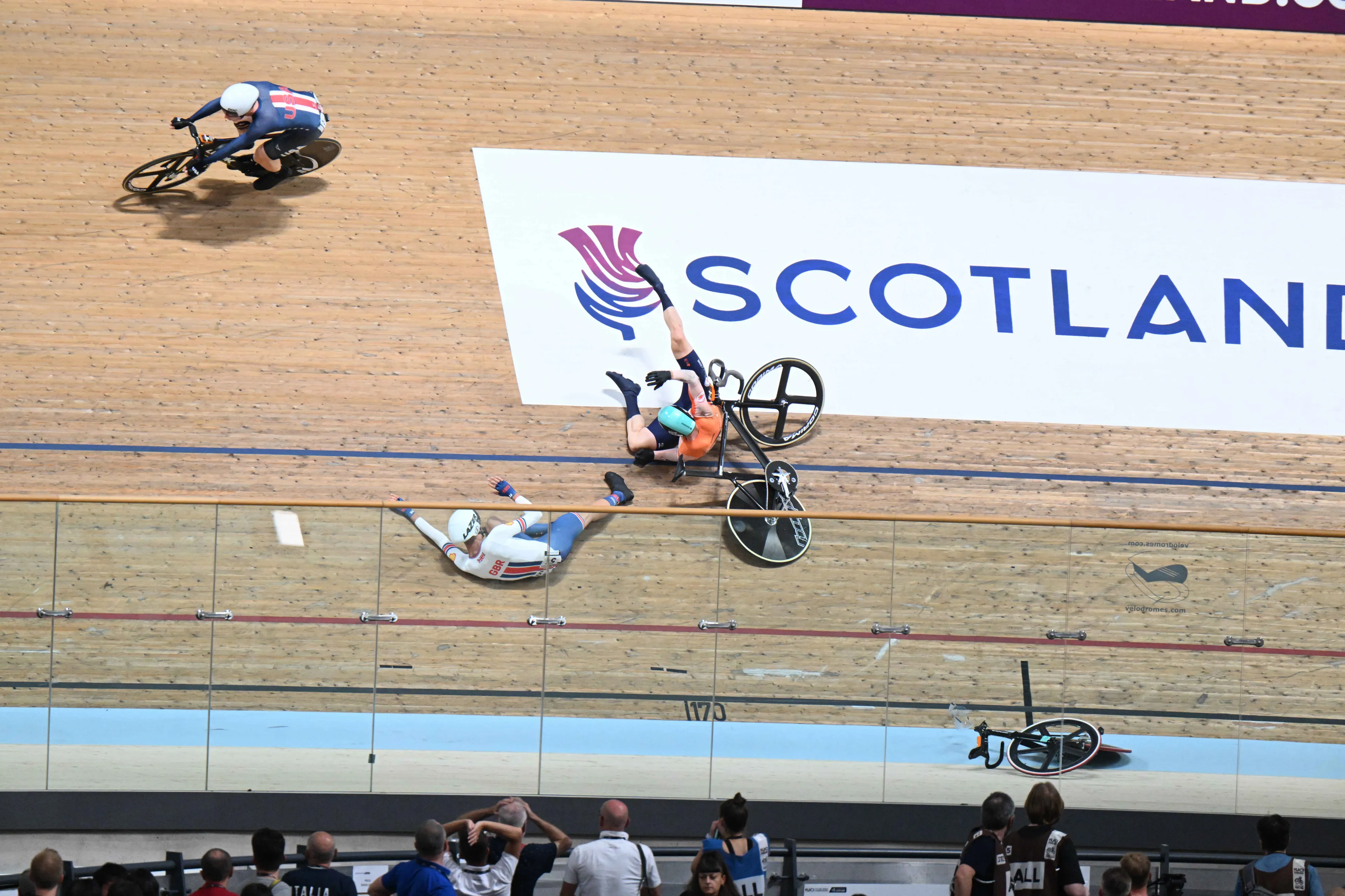 Büchli met sleutelbeen uit de kom vierde op WK: 'Kon hem er op de fiets al in en uit zetten'