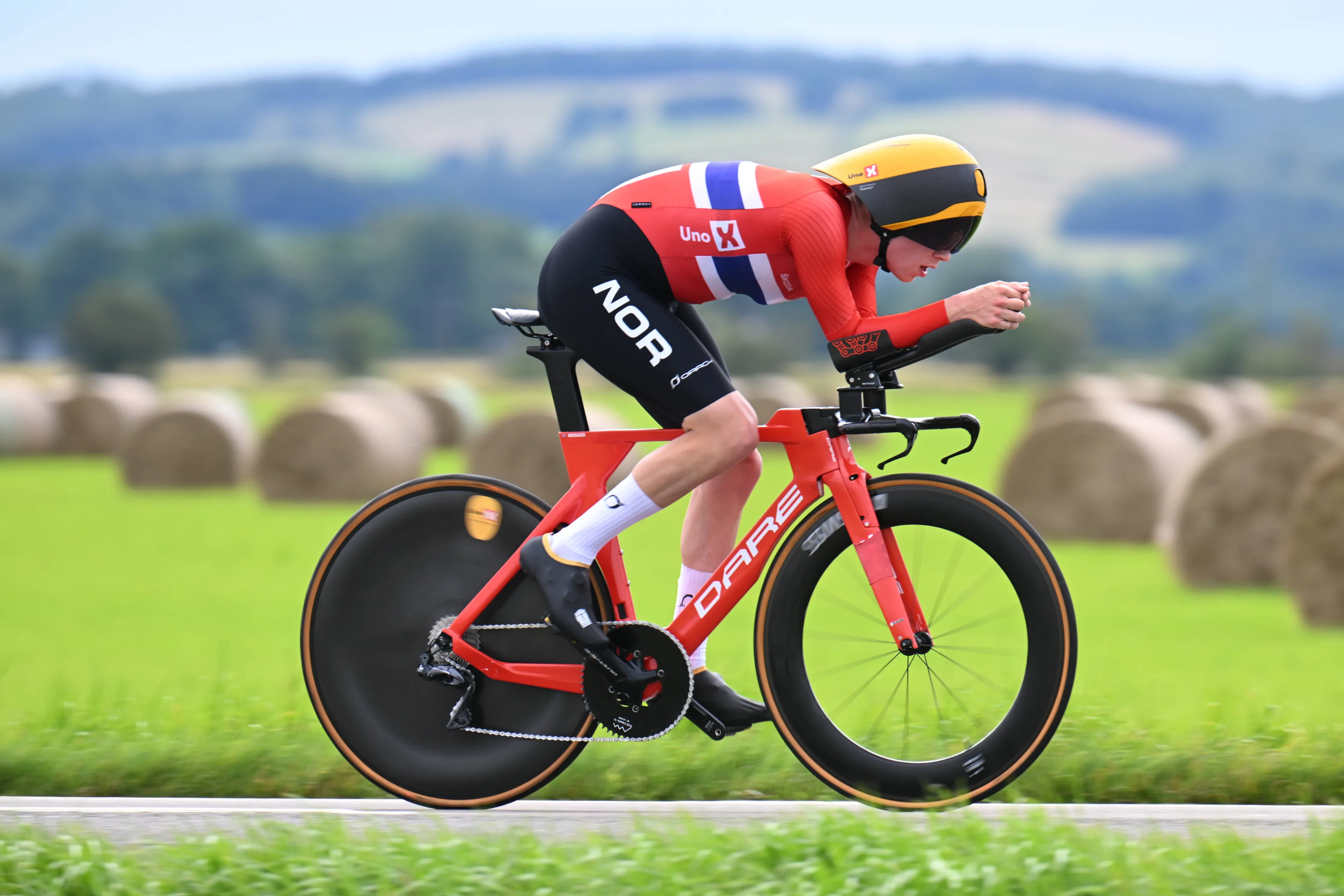 Visma | Lease a Bike trots op kwartet uit eigen opleiding: 'Jørgen is veel verder dan Jonas was op die leeftijd'