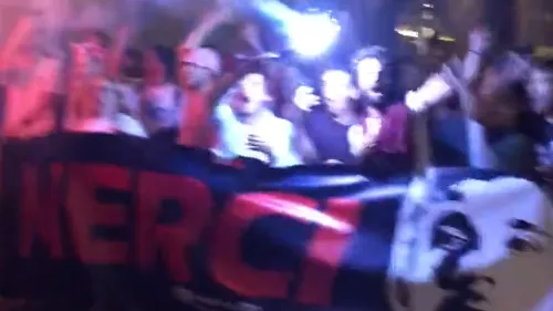 🎥 WOW! Thibaut Pinot heeft echte 'Ultras' achter zich staan in slotkoers Lombardije