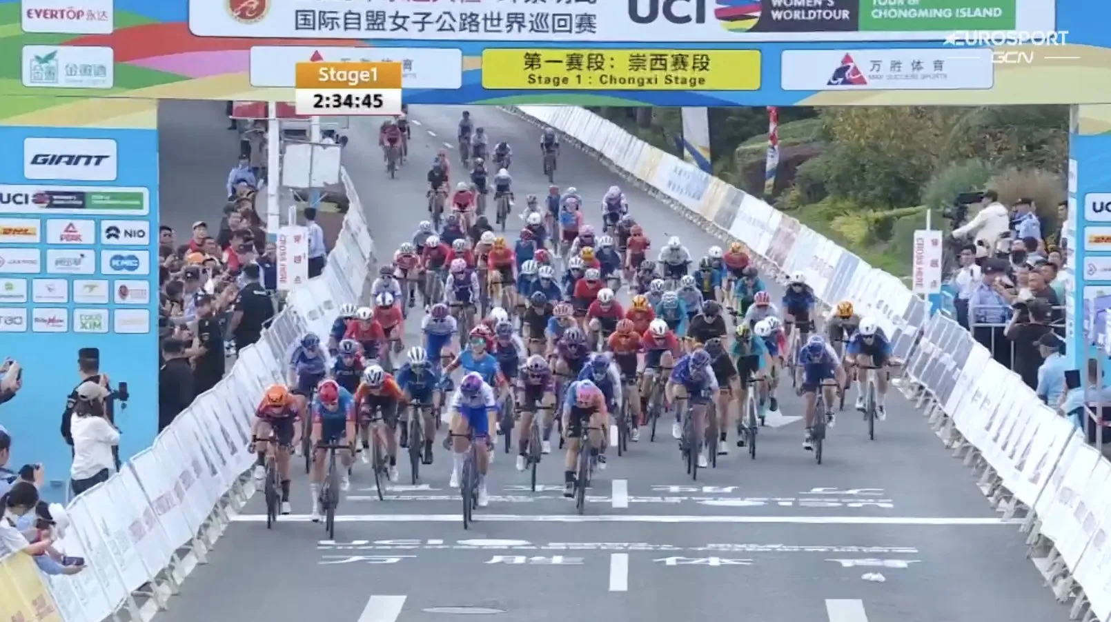 Mylène de Zoete is de allersnelste in openingsrit Tour of Chongming Island en boekt eerste profzege