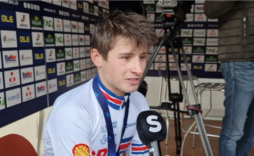 'Zonder Tom Pidcock had ik hier misschien niet gezeten', aldus grote EK-verrassing Cameron Mason