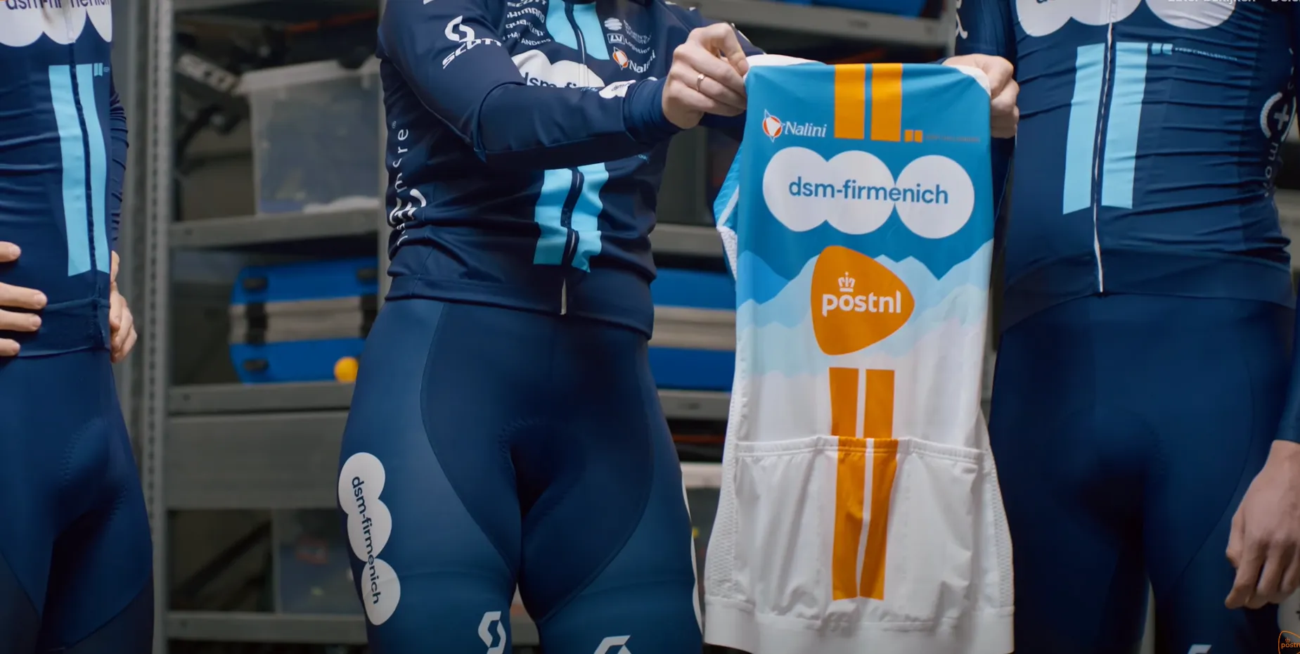 Cadeautjes op komst bij DSM-firmenich? PostNL gaat in zee met Nederlandse wielerploeg voor extra budget