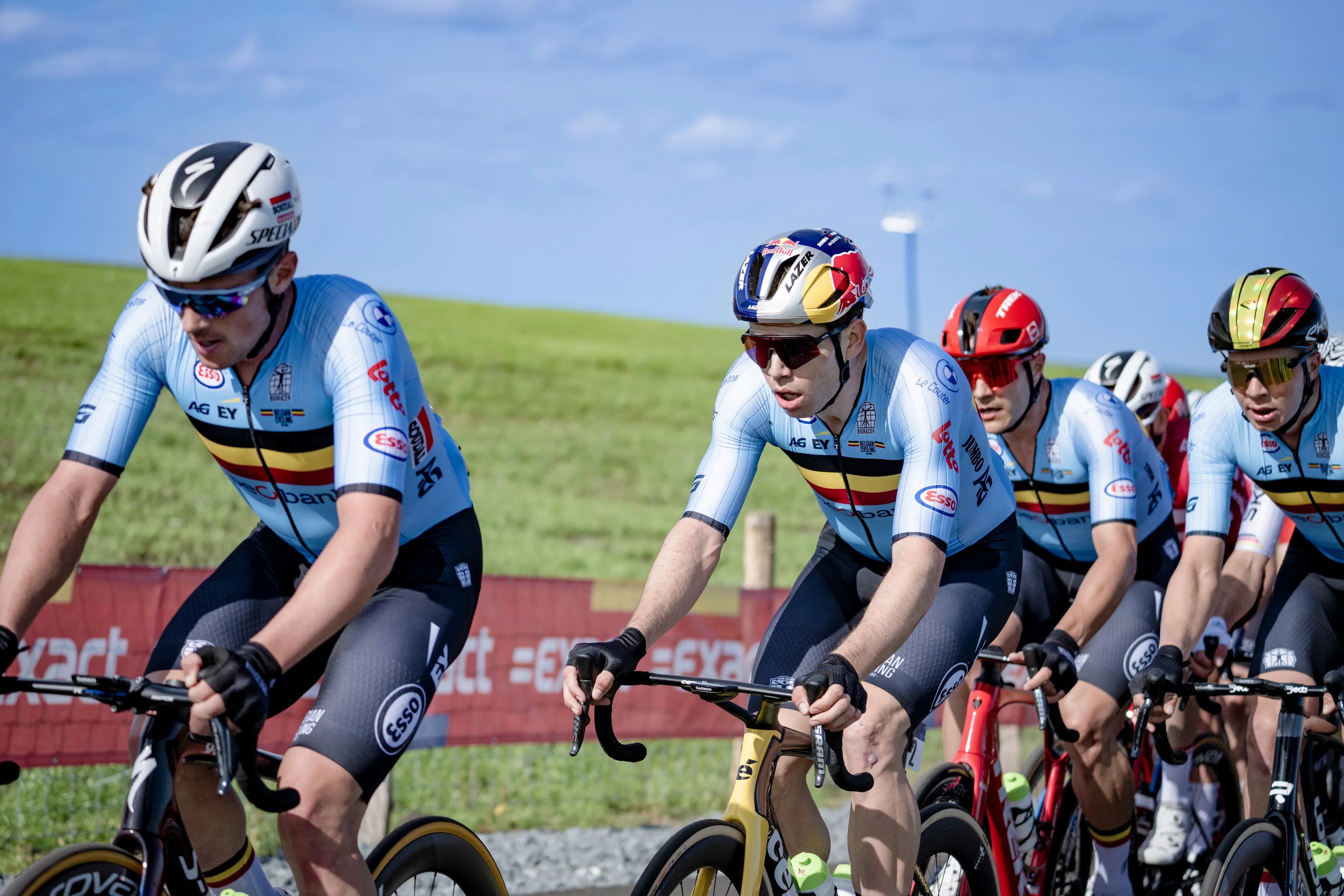 Deelnemers wegrit Olympische Spelen 2024 | Zeer beperkt, maar sterk gestoffeerd veld