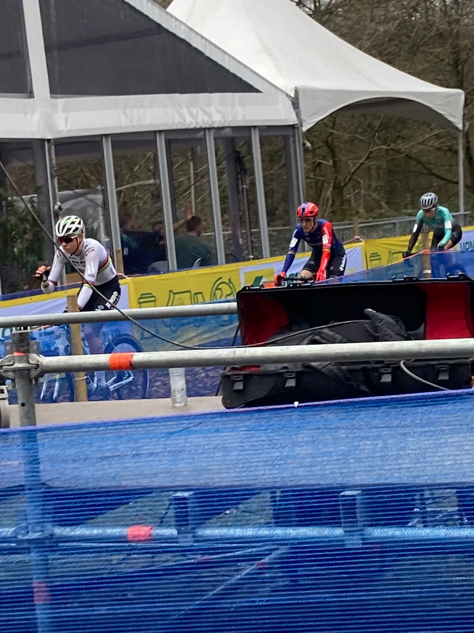 Klassementen veldrijden 2023/2024 | Van Empel zakt naar 3 op UCI Ranking, Nieuwenhuis stijgt