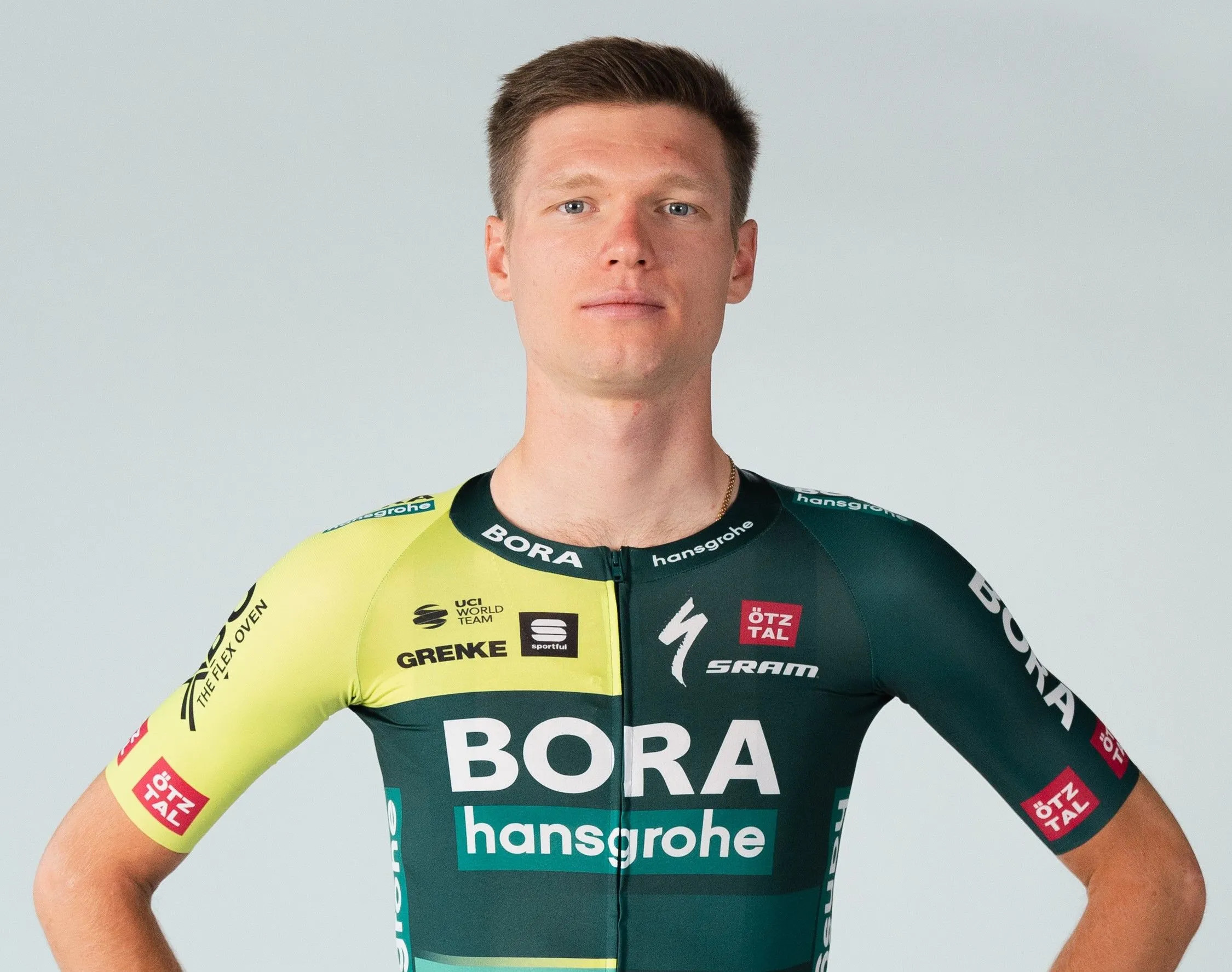 Vlasov twijfelt door afkomst aan WK-deelname: 'Het is lastig, want wat moet ik met staf en die dingen?'