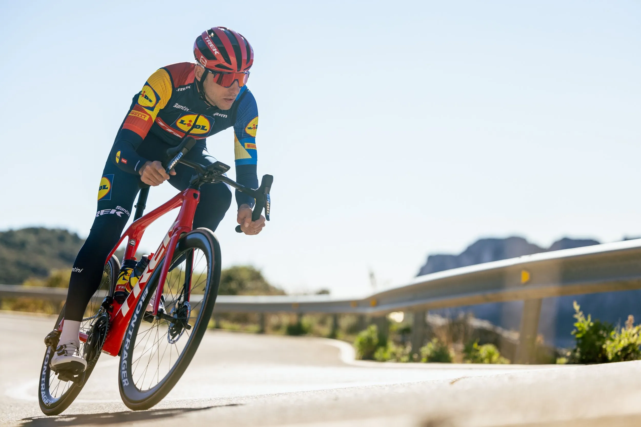 Parcours en uitslagen Giro d'Italia 2025 | Verona bezorgt Lidl-Trek zesde zege, zware derde week op komst!