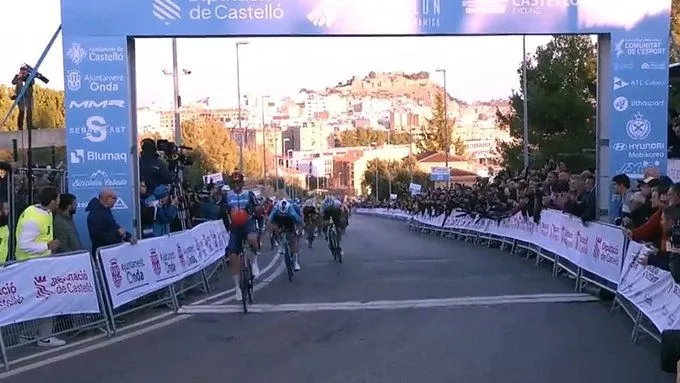 Michael Matthews nu al van de nul af in 2024, na sprintzege in gloednieuwe koers Ruta de la Cerámica