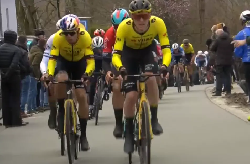 Van Aert proud of 'quick switch' and of Tratnik's attack at Visma: "Not sure if I was going to win the sprint"