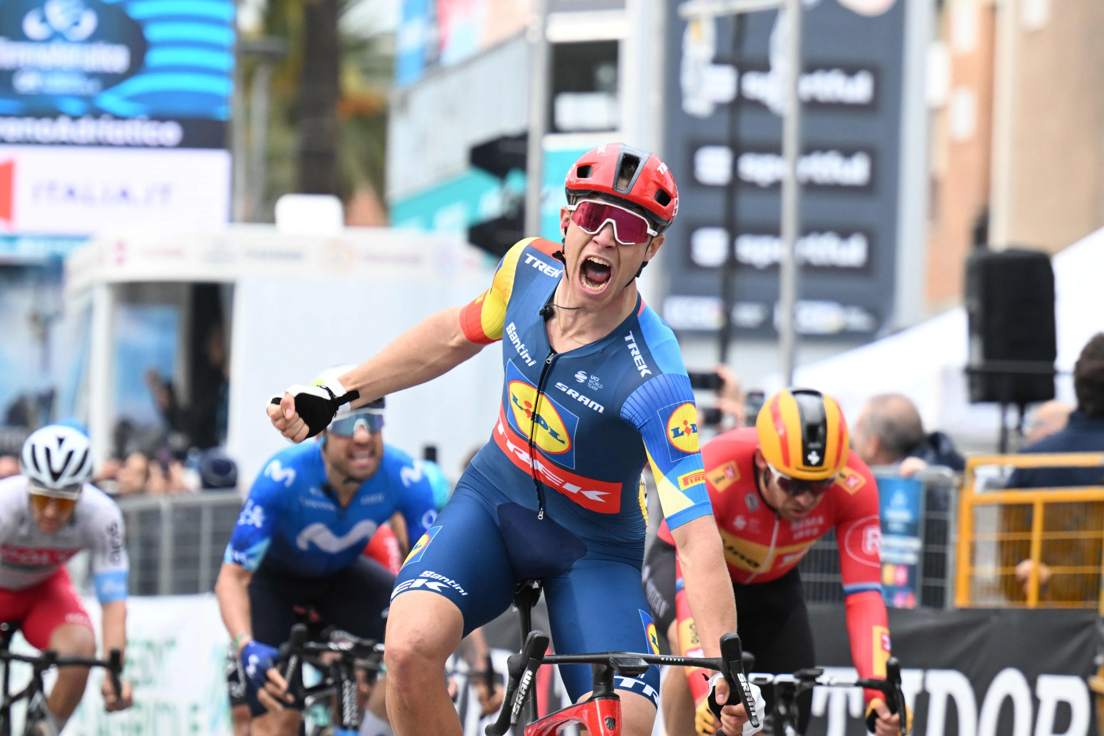 Favorieten etappe 3 Giro d'Italia 2024 | Sprinten, maar vooral óók meermaals positioneren