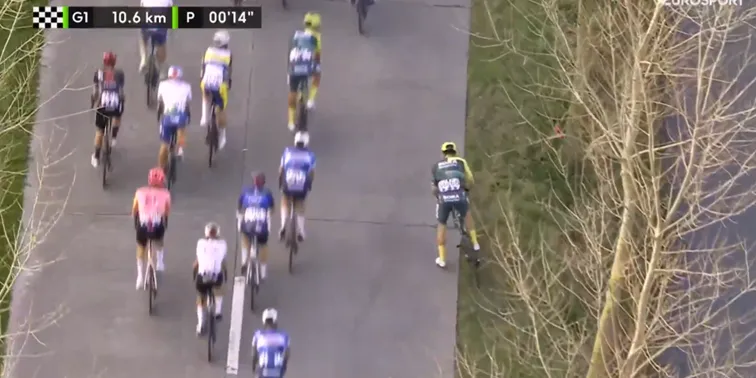 🎥 Van Poppel niet te spreken over 'agressieve' Démare: 'En toen kreeg ik nog een duw van hem...'