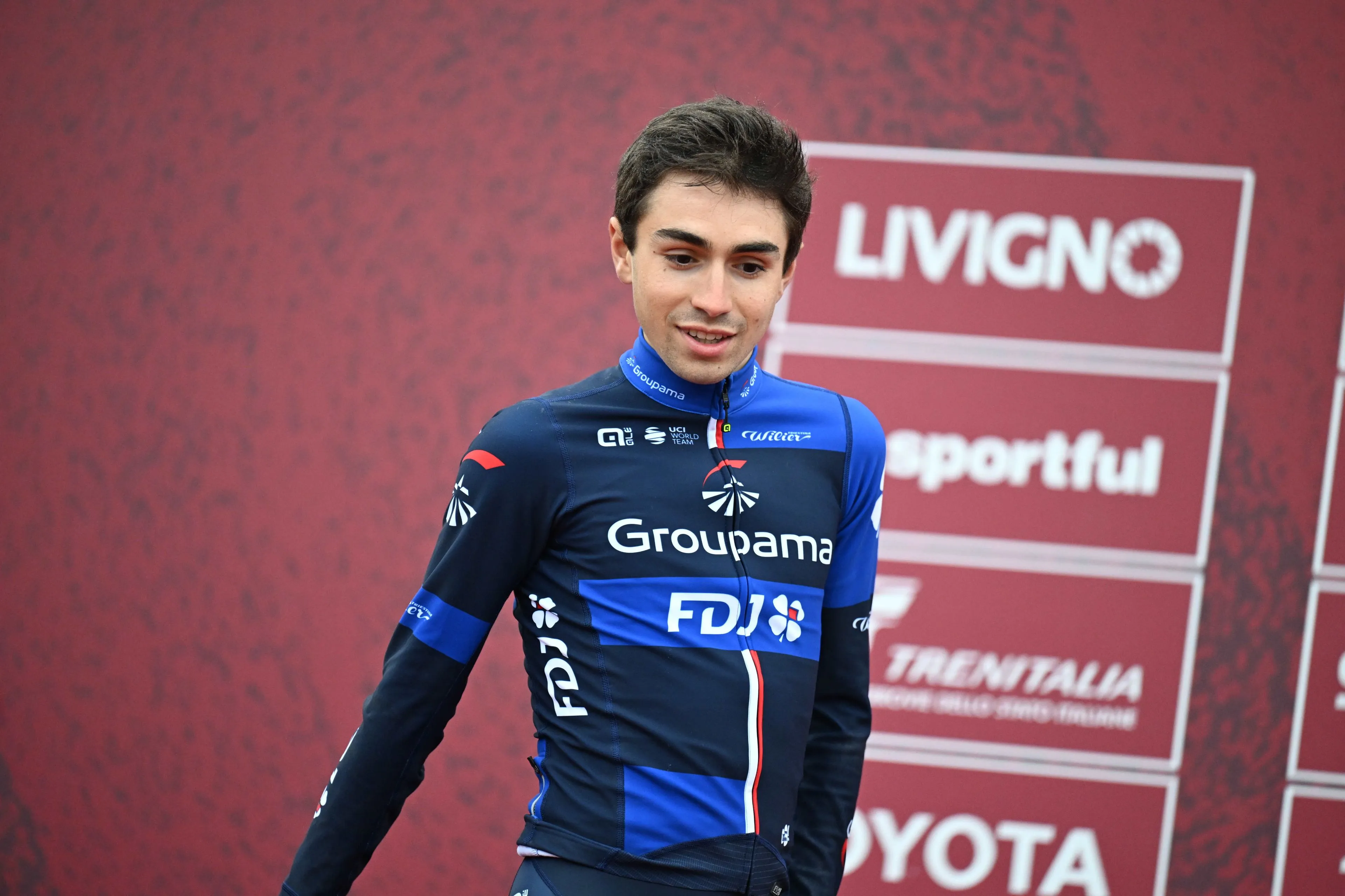 Groupama-show in Frans eendagsweekend krijgt passend slot nieuwe zege Martinez, mét nieuwe tactiek