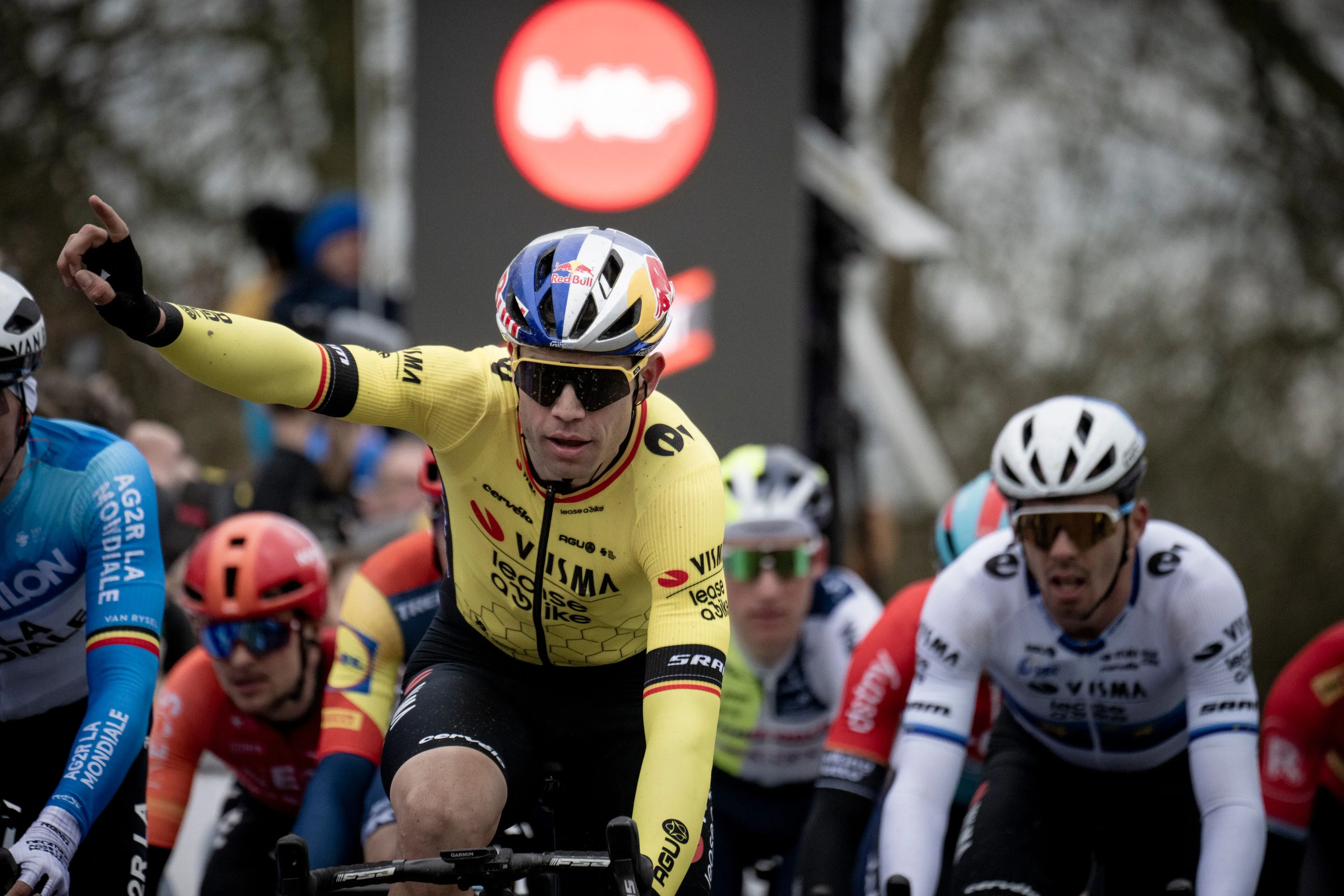 Van Aert en de twee Portugezen: waarom Visma | LaB-Belg zich totaal niet in gaat houden in deze Vuelta