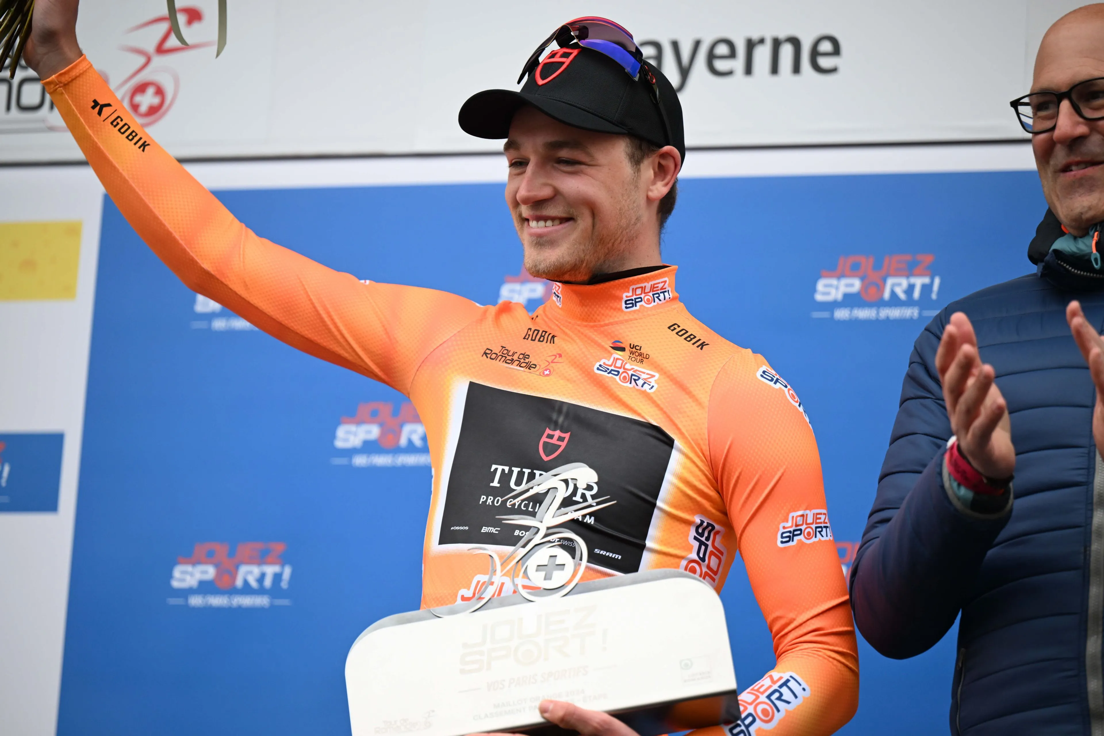 Deelnemers en uitvallers Ronde van Romandië 2024 | Proloog winnaar Maikel Zijlaard moet door val en ellenboogbreuk opgeven