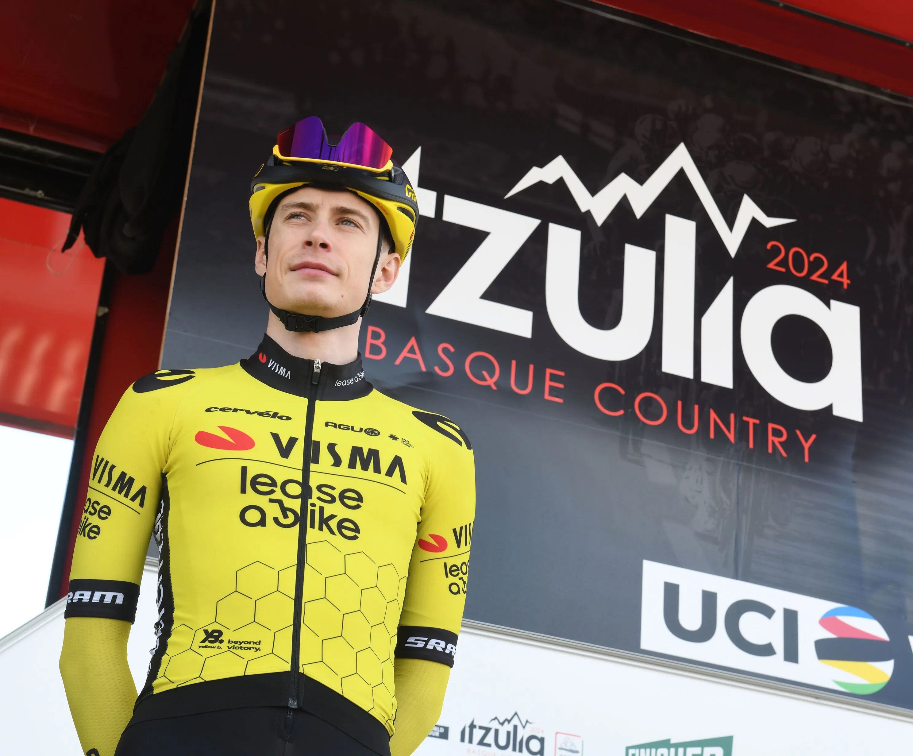 '50-50', zegt coach Vingegaard richting Tour de France, kans op deelname Van Aert ongeveer even groot