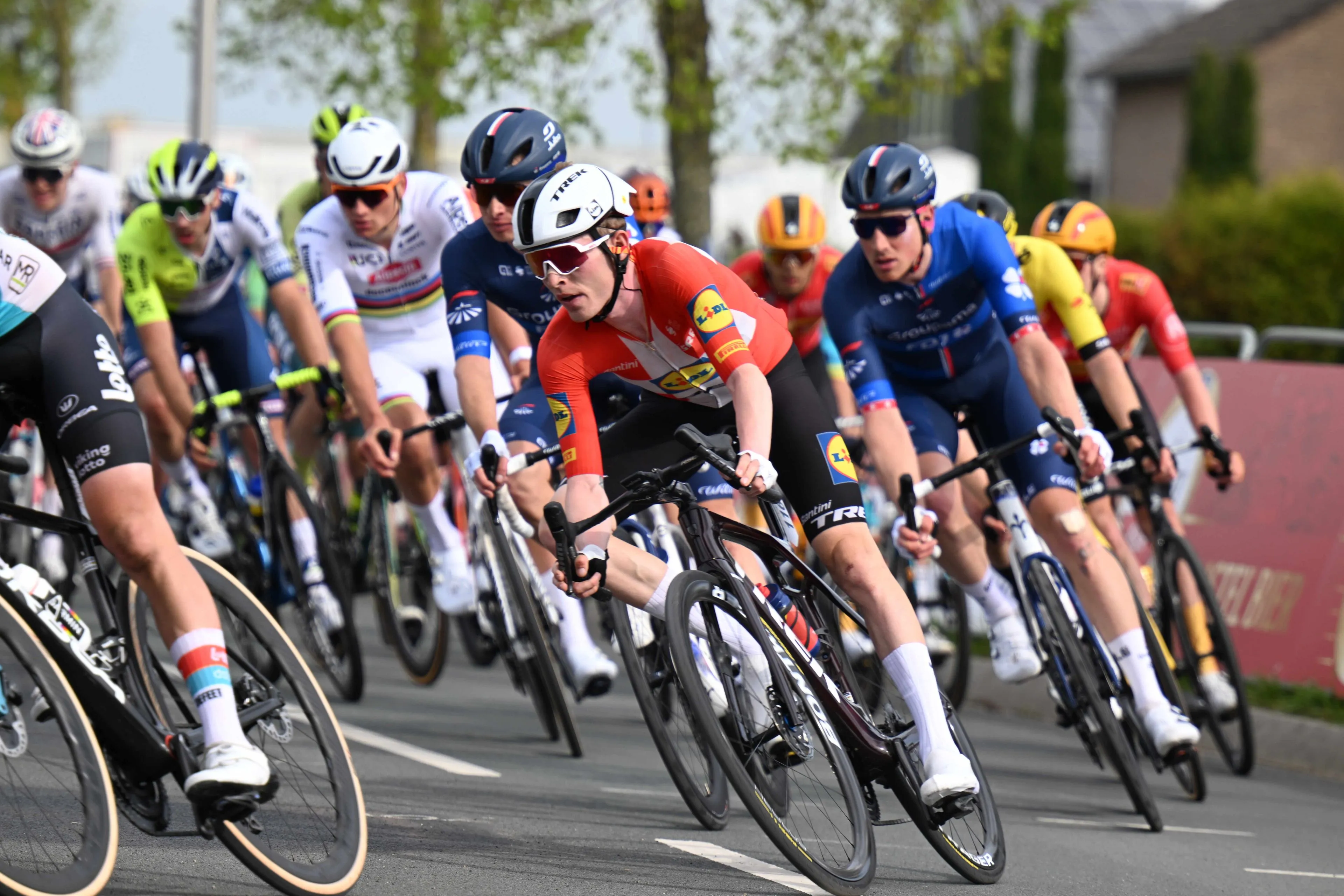 Deelnemers Waalse Pijl 2024 | Organisatie deelt complete startlijst voor Waalse klassieker!