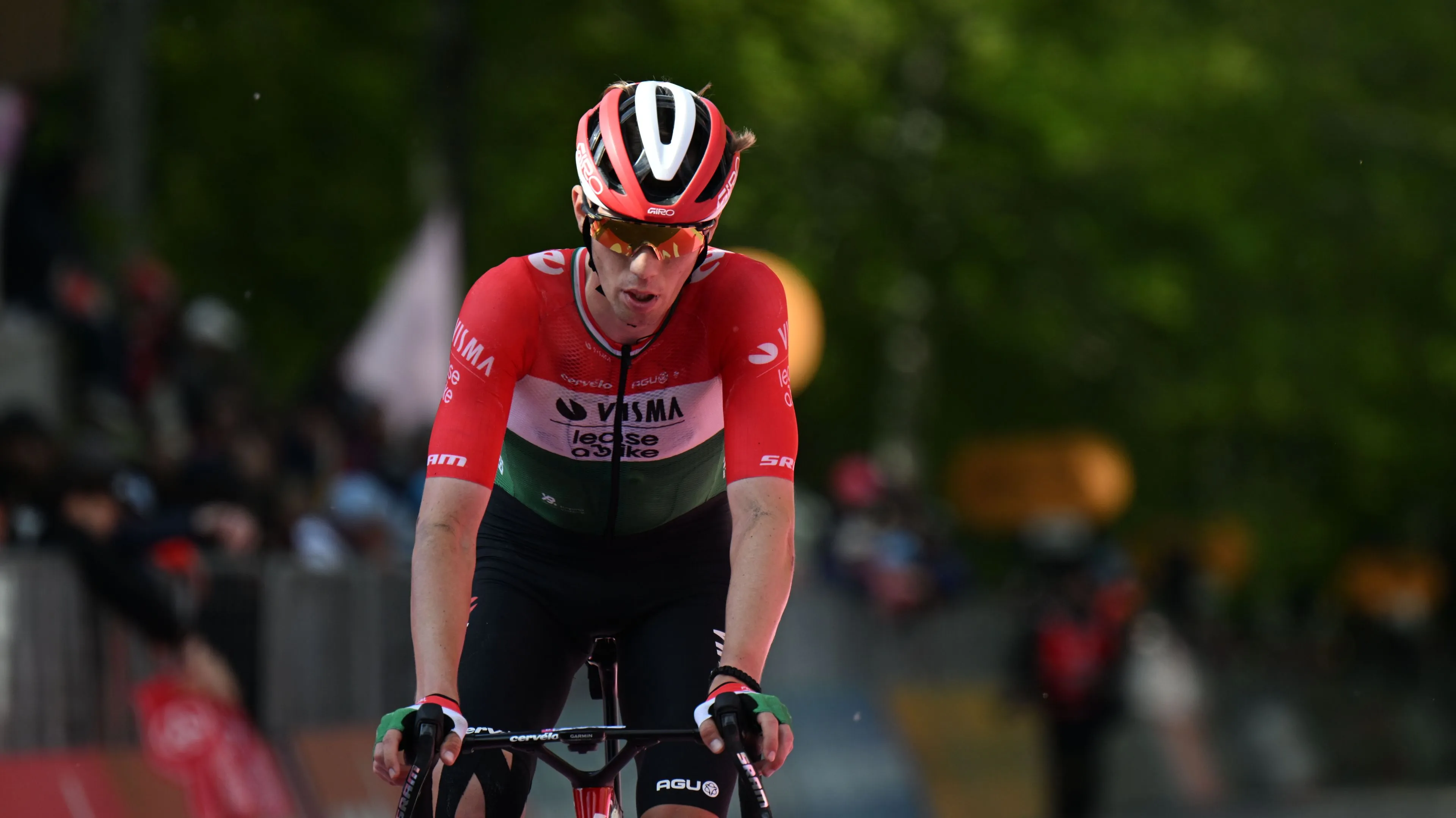 Visma | Lease a Bike hoopt dat angst en zenuwen bij gevallen Valter snel slijten: 'Double trouble voor mij'