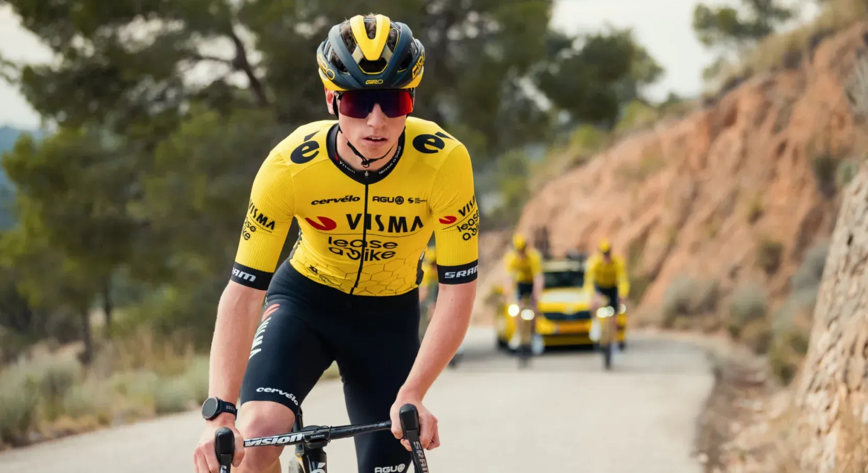 Visma | Lease a Bike-talent Brennan wint slotrit Giro NextGen, eindklassement zoals verwacht naar Widar
