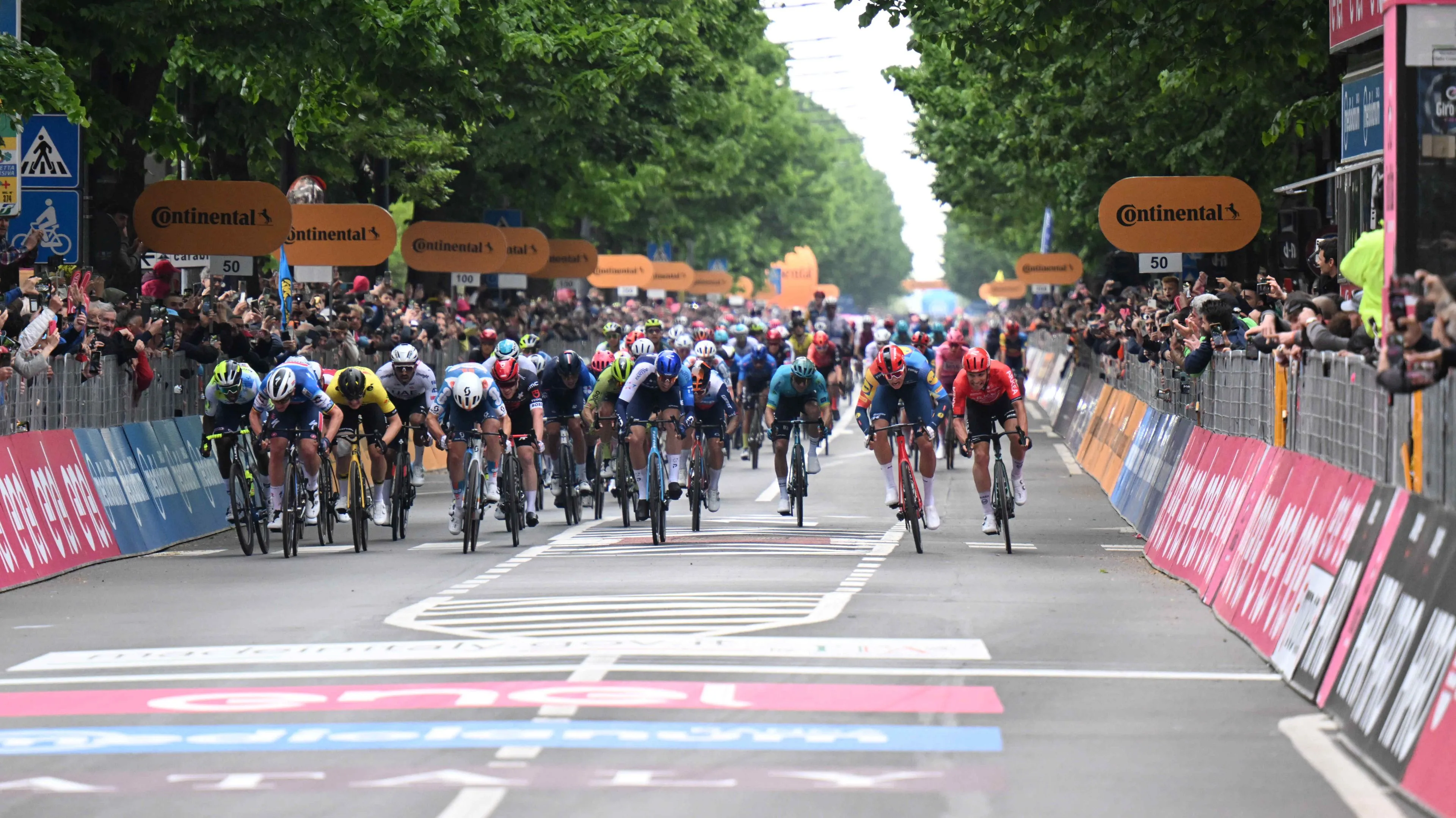 Klassementen Giro d'Italia 2024: Milan verstevigt leiding in puntenklassement nog maar eens