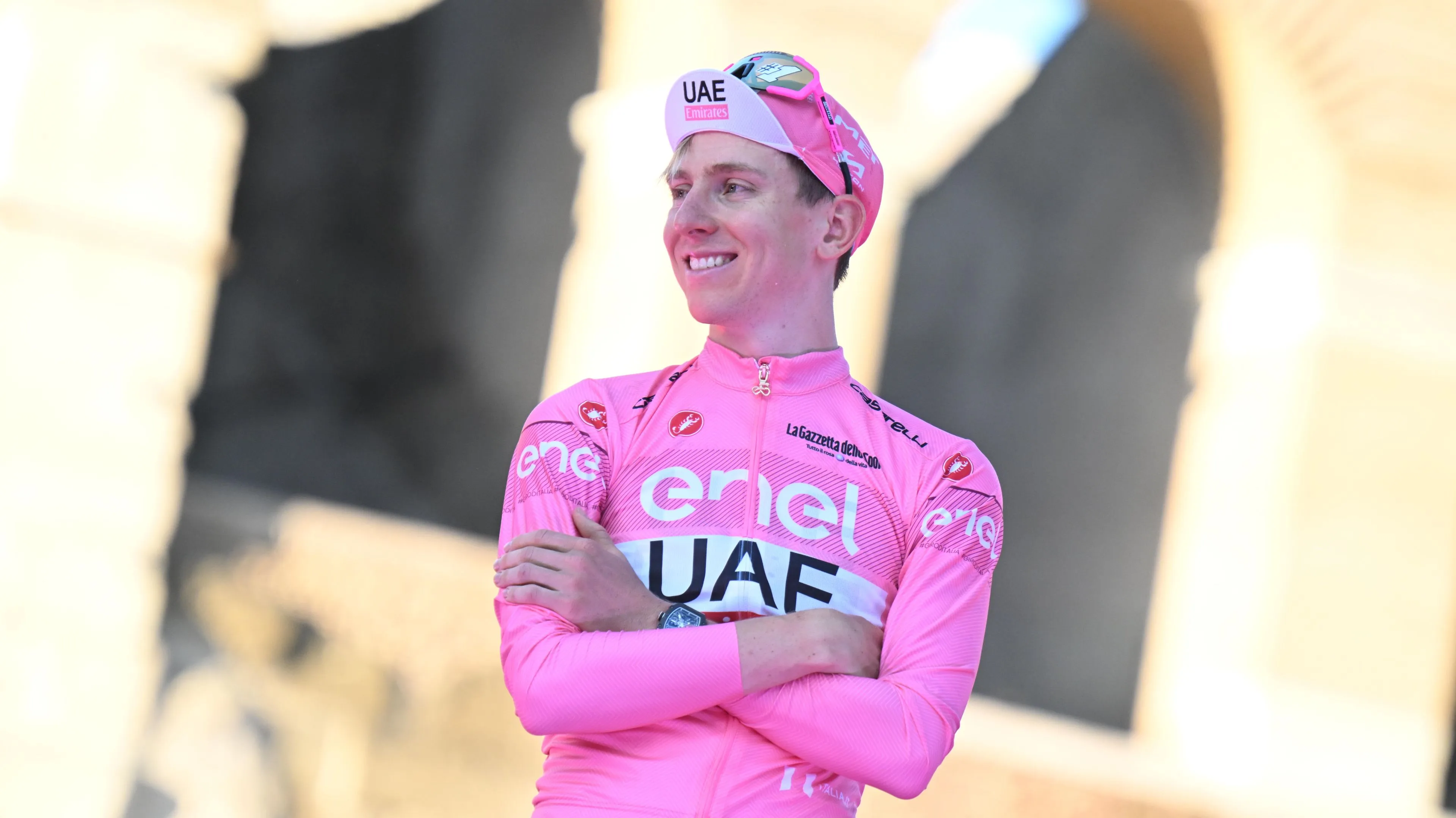 UAE-Team Emirates gaat nog maar eens de boer op met Pogacar: clausule van 200 miljoen (!) genoemd