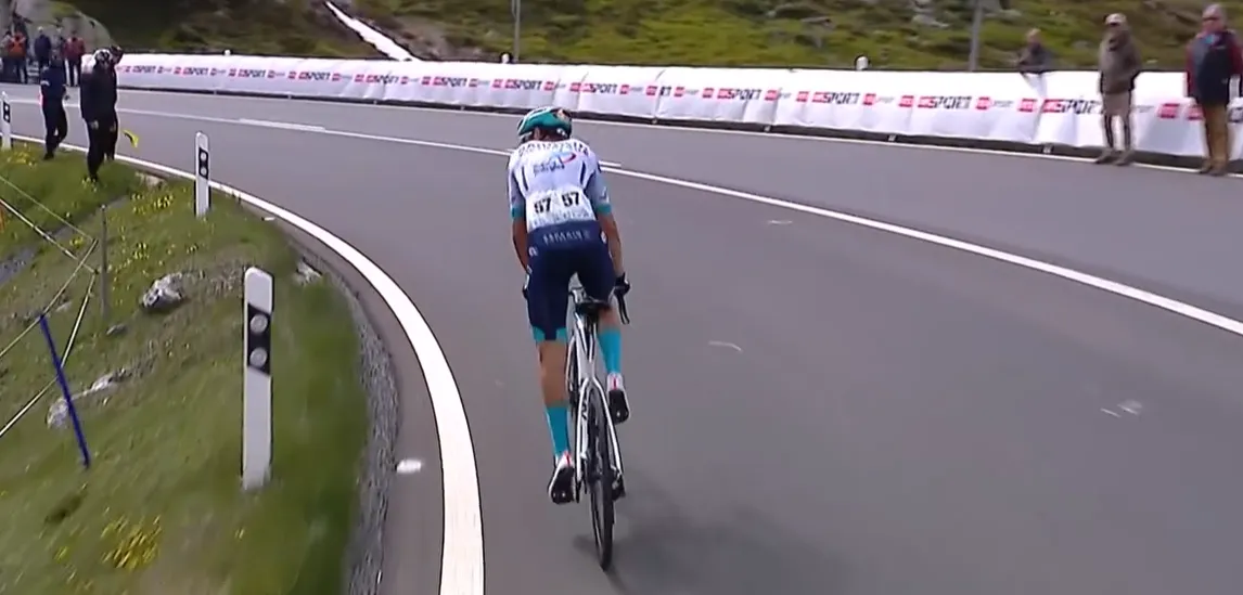 In 2022 overwon hij nare ziekte, in 2024 eerste zege: Traeen zegeviert in Zwitserland; Kelderman gevallen, Yates leider