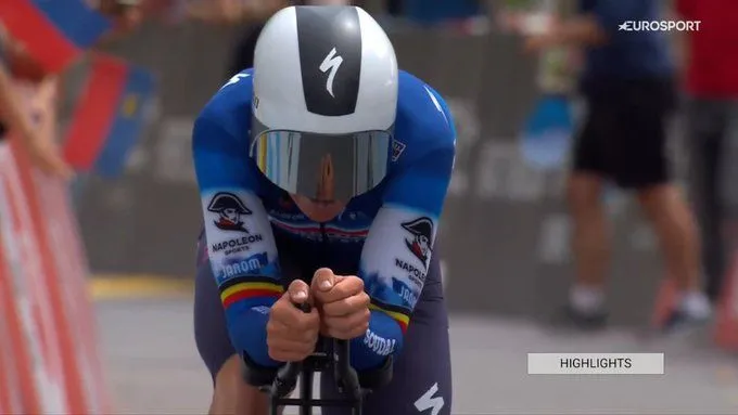 Tijdrijders juichen: Lampaert houdt specialisten en UAE af in Zwitserland, ook Herregodts en Söderqvist winnen