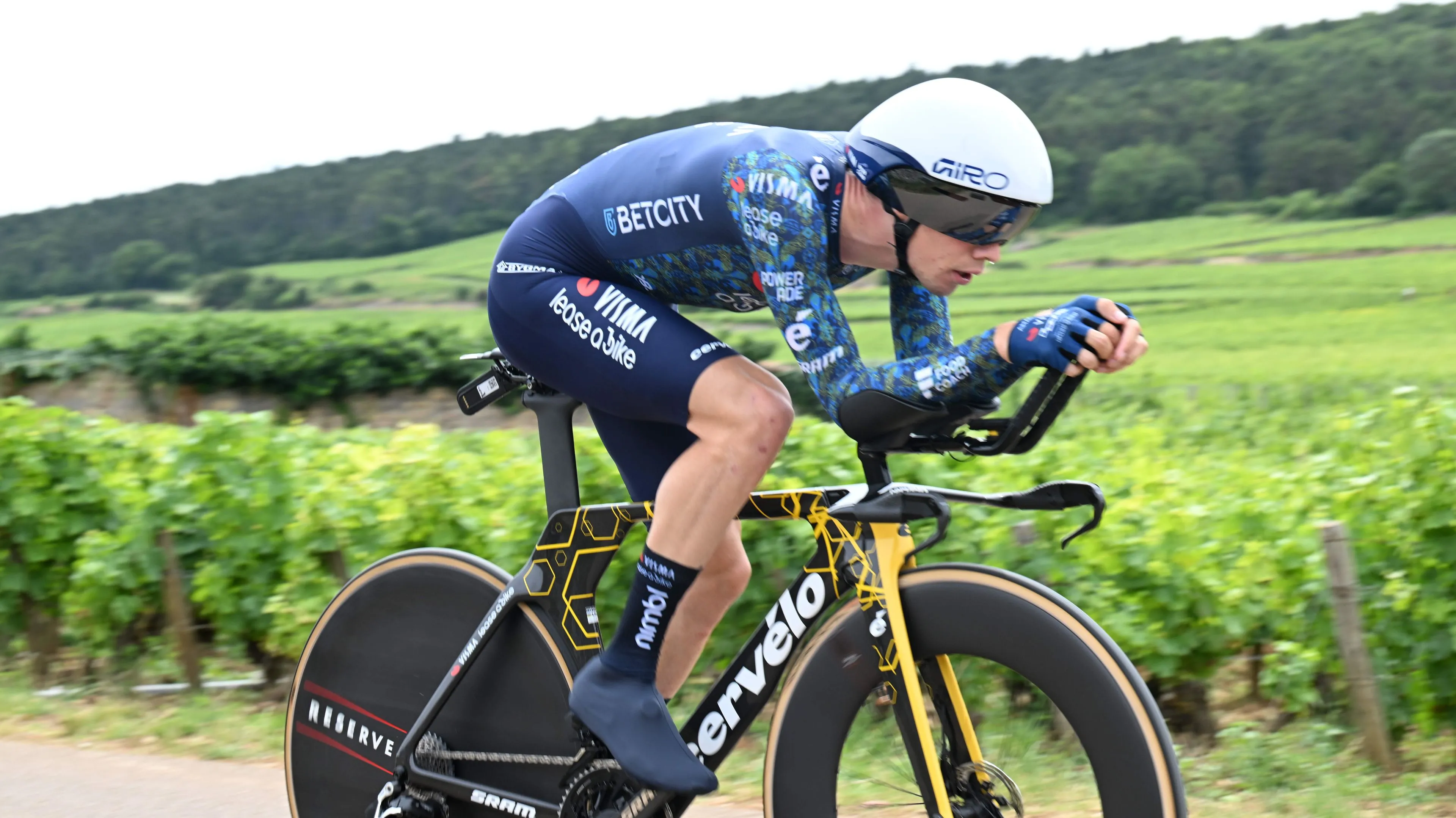 Visma | Lease a Bike ontgoocheld in tijdrit, mede door val Lemmen: 'Een tijdrit liegt nooit'