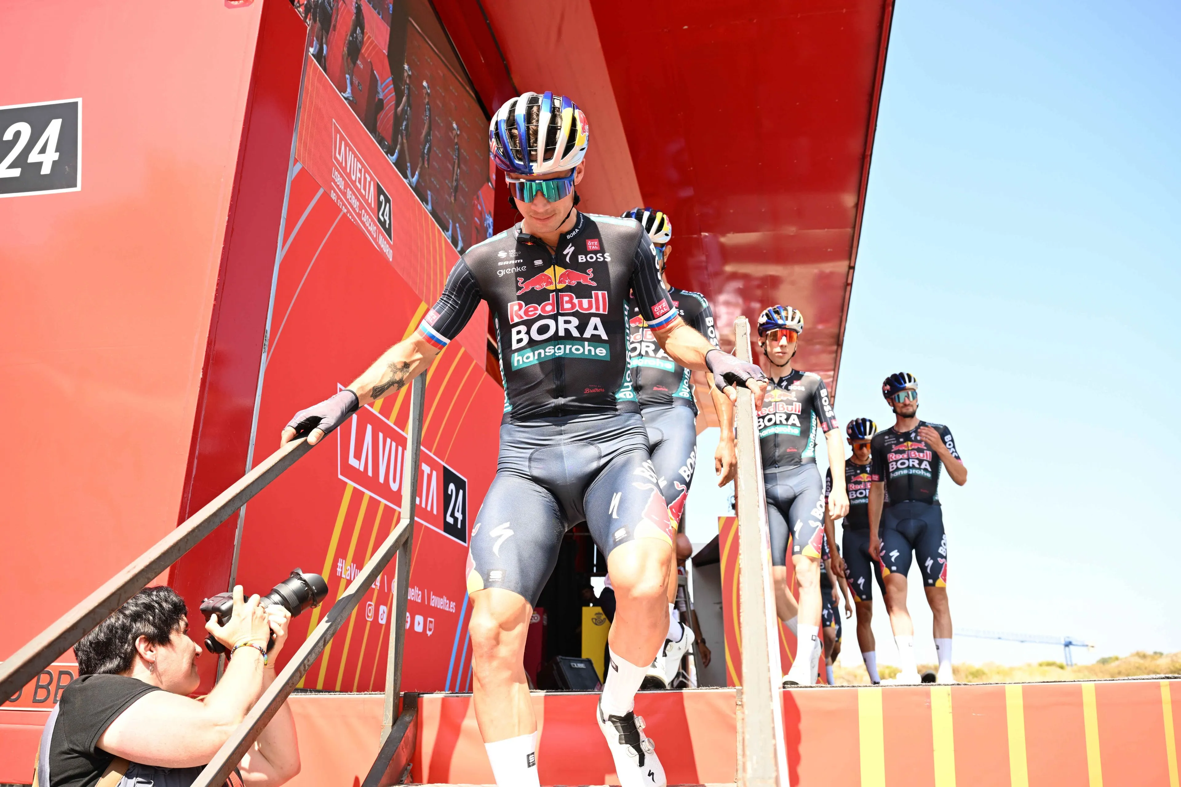 Roglic and Red Bull-BORA-hansgrohe scratch behind ears: "Things have gotten out of hand"