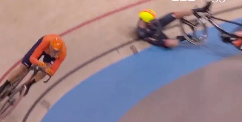 'Kopstoot' Van Schip leidt tot diskwalificatie Nederland, Brits slachtoffer voelde zich 'crash test dummy'