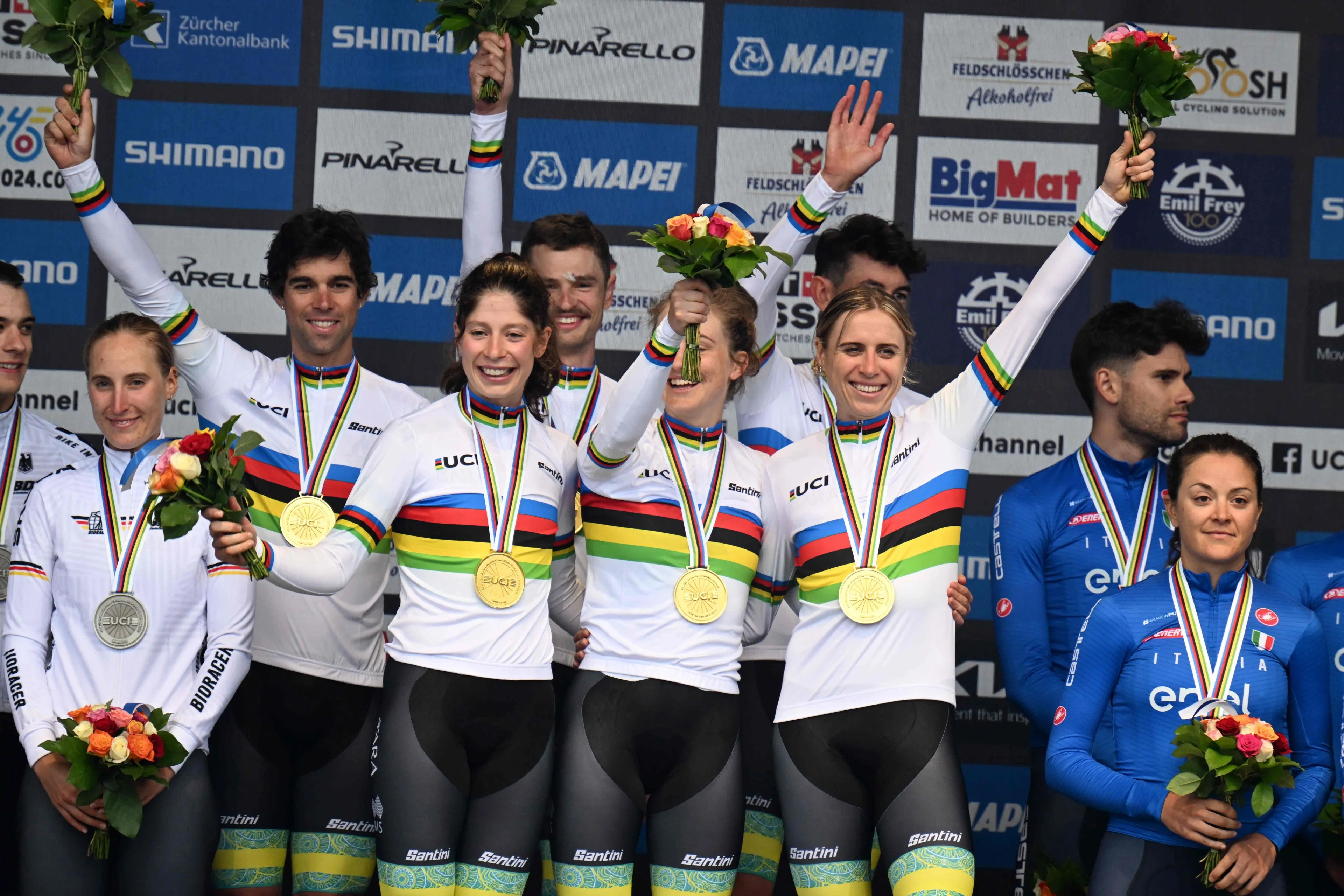 Programma en uitslagen WK wielrennen 2025 | Australië weer met goud op Mixed Relay, donderdag eerste wegrit!