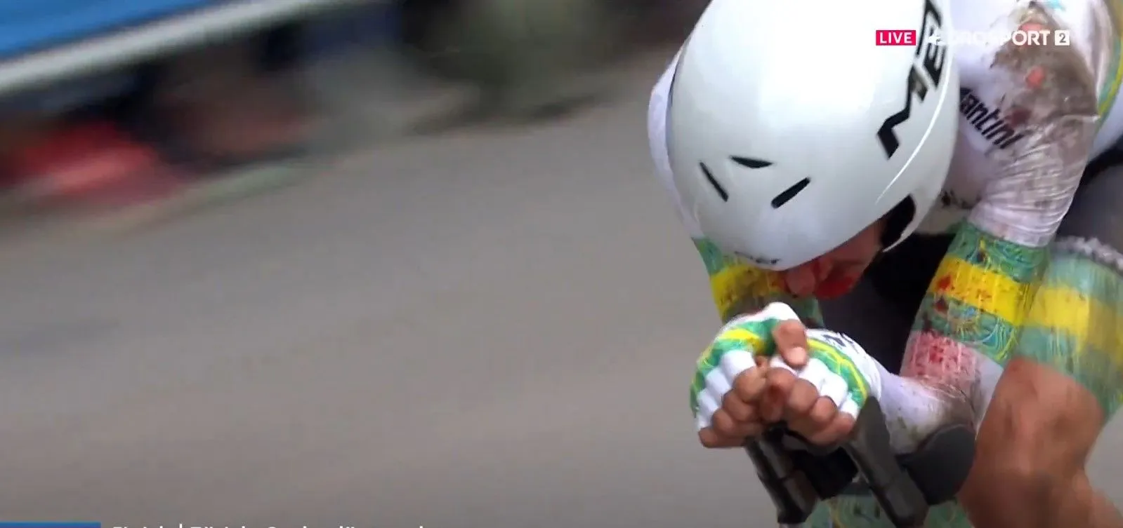 🎥 Unhappy Jay Vine badly hurt due to crash after heading for possible medal