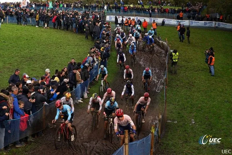 Meanwhile in the Peloton | Delayed flight may cause issues for European Championship cyclo-cross riders