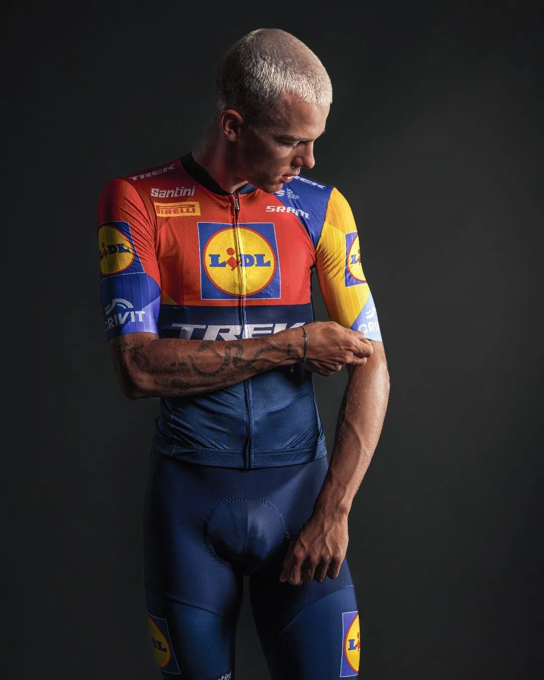 Cycling kits 2025: Cofidis unveils a brand new look, Lidl-Trek chooses different design