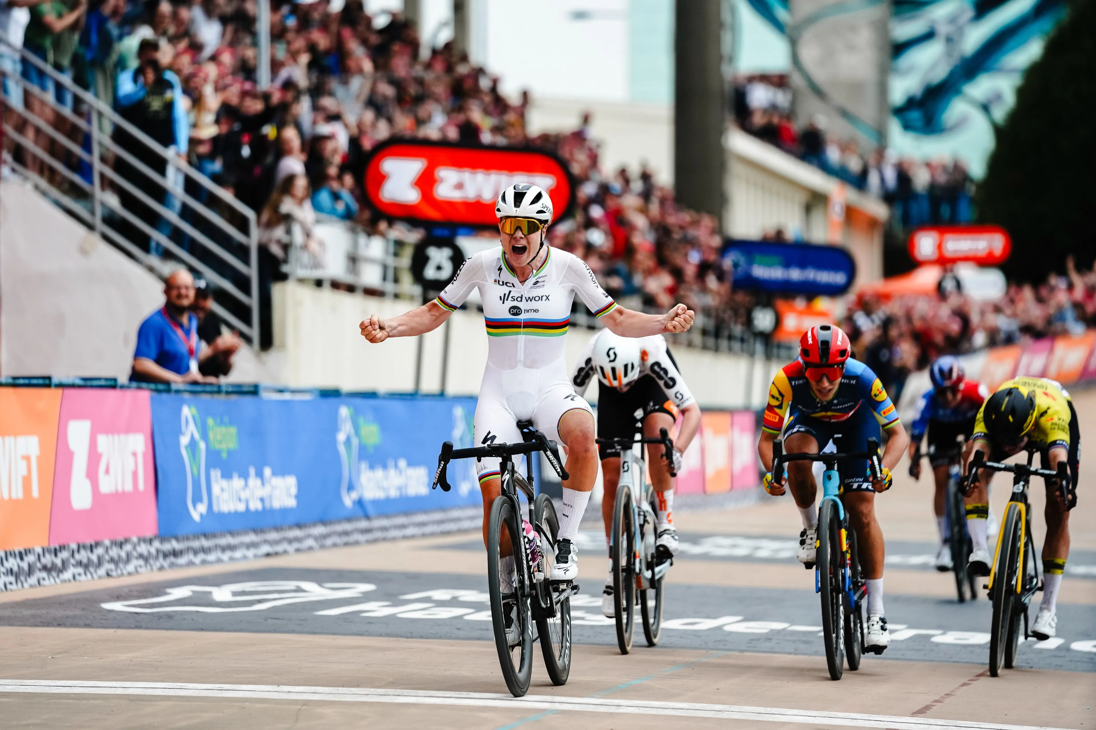 lotte kopecky roubaix