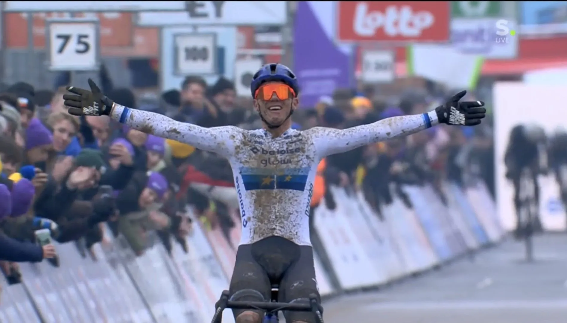 Nys wint het BK door machtige versnelling, Sweeck moet genoegen nemen met zilver en Aerts ook op het podium