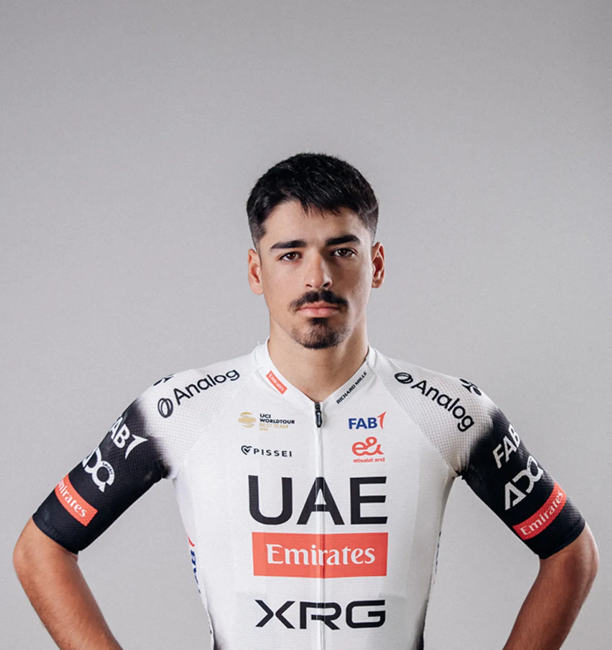 Morgado met ware krachtsexplosie de snelste van groepje vluchters in uiterst spannende finale, Teunissen achtste