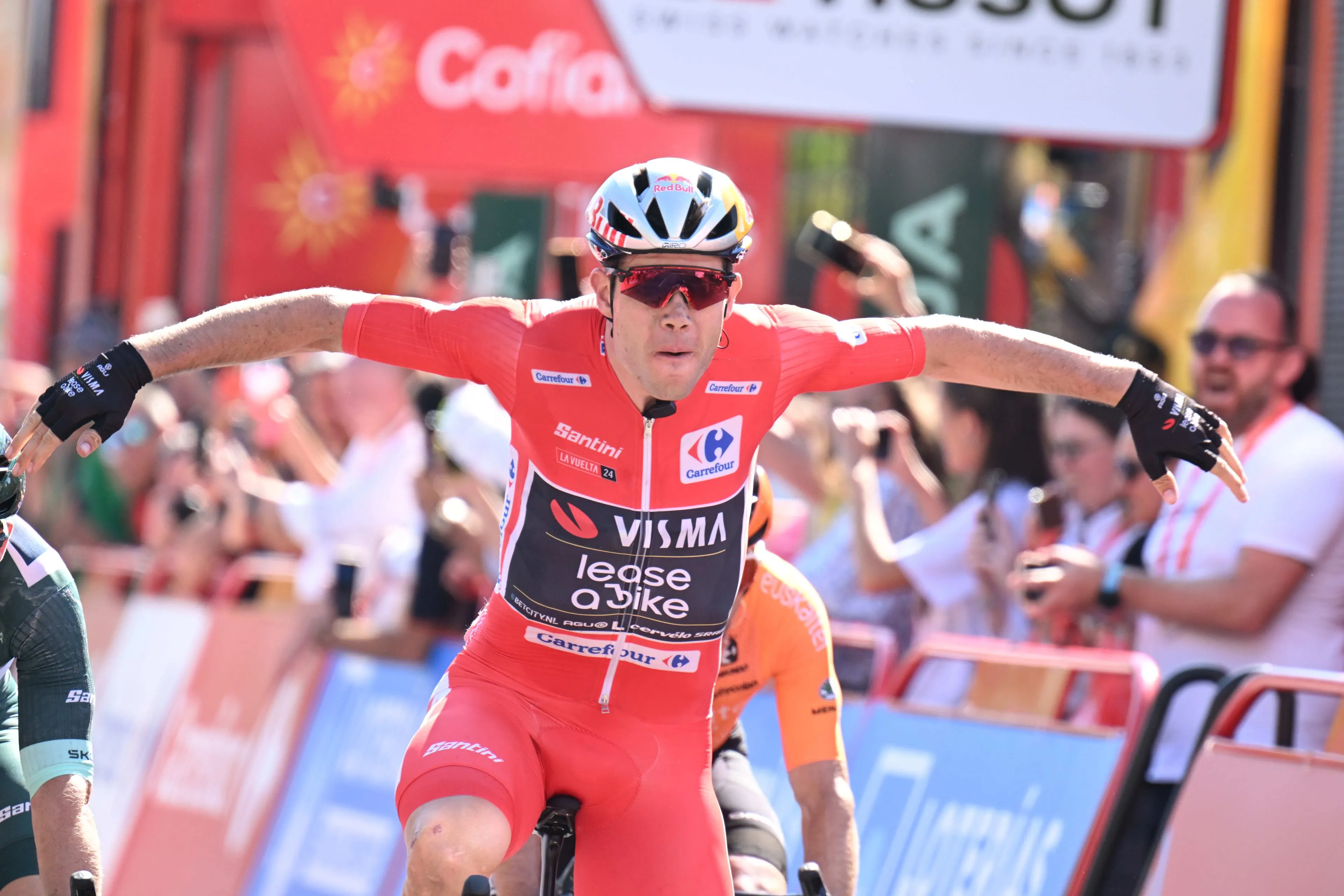 Analysts make bold prediction for Van Aert in the Giro: "Without Pogacar and Vingegaard, he must go for the GC"