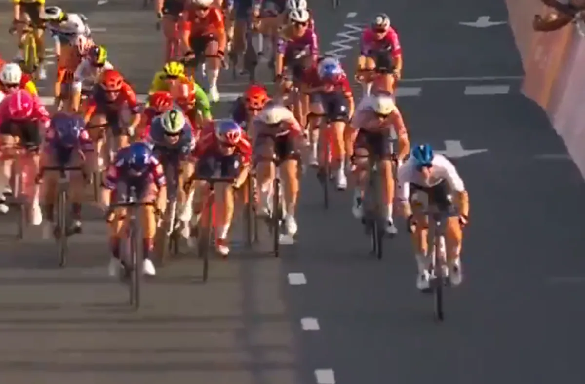 Parcours en uitslagen UAE Tour Women 2025 | Nog een kans op sprinten voor Wiebes en co