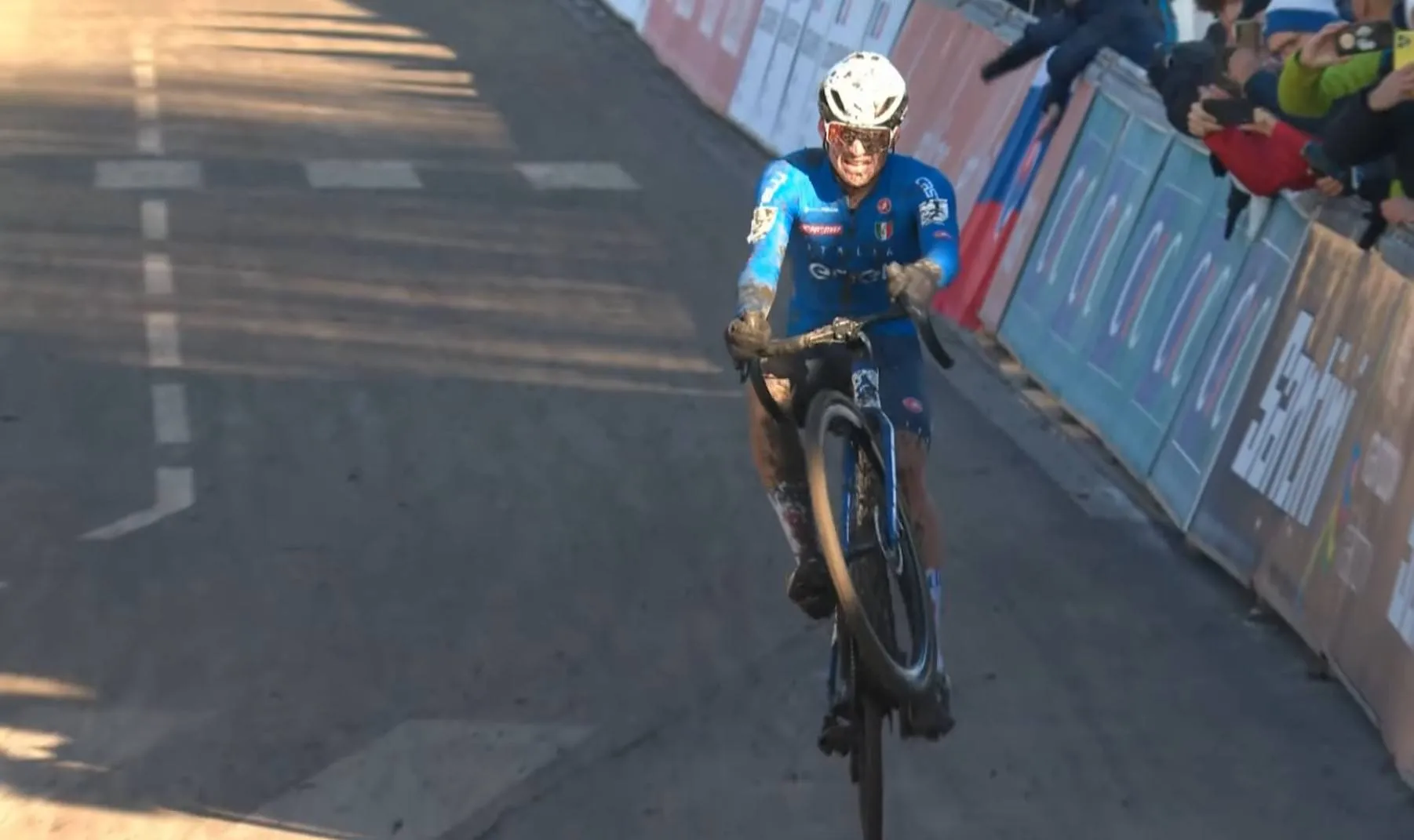 Nu al de vergelijking met Mathieu van der Poel: EF Education-EasyPost haalt Italiaans toptalent 'voor de lange termijn' binnen