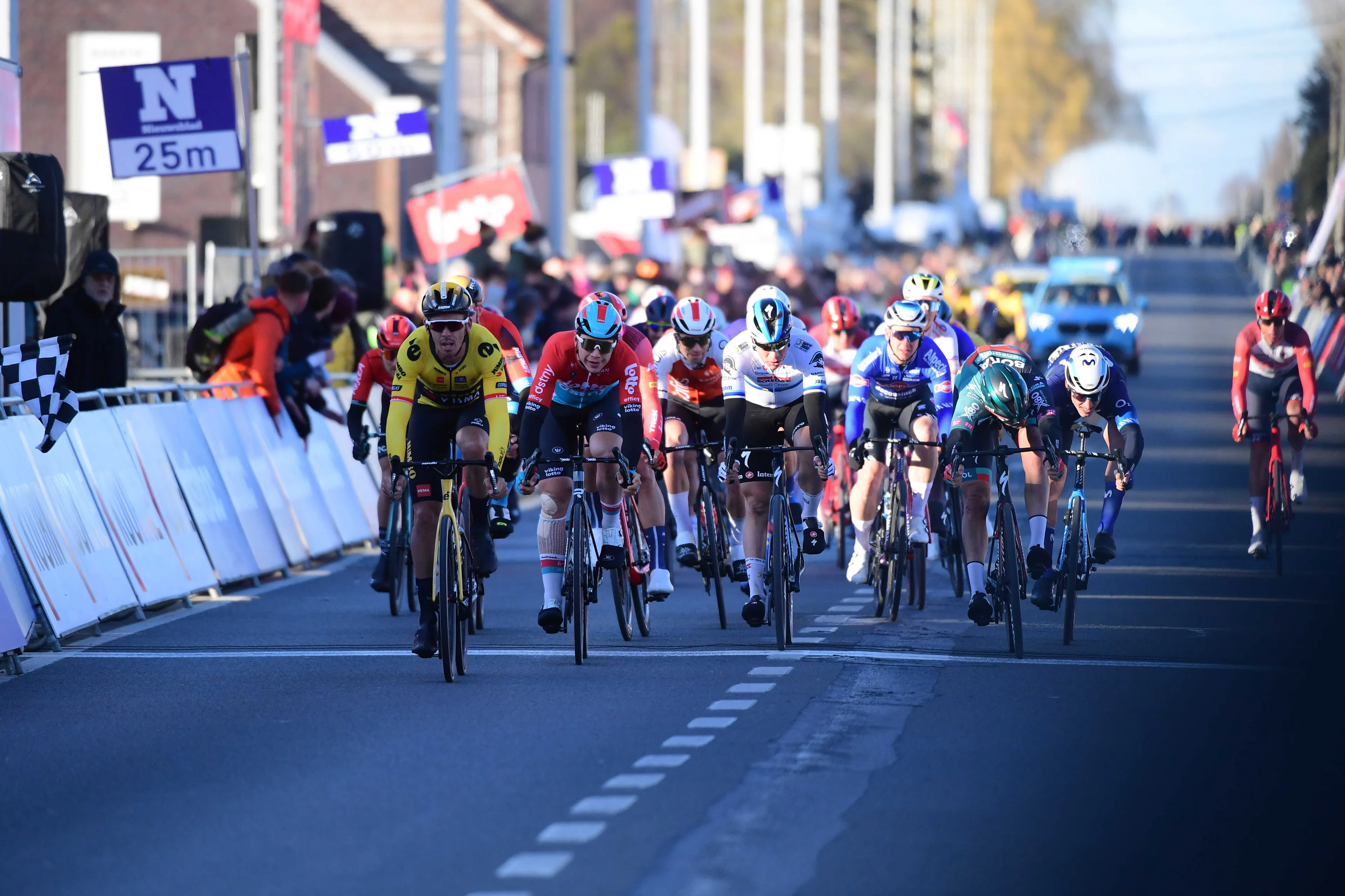 peloton sprint kuurne christophe laporte