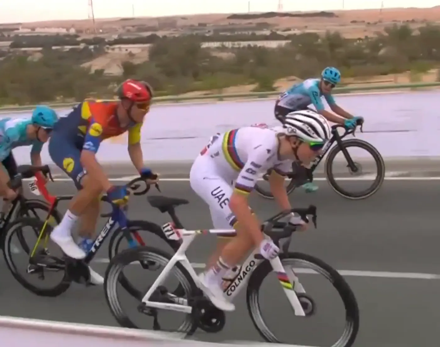 Pogacar deed een perfecte lead-out, maar voor het verkeerde team: 'Idee zat blijkbaar vast in mijn hoofd'