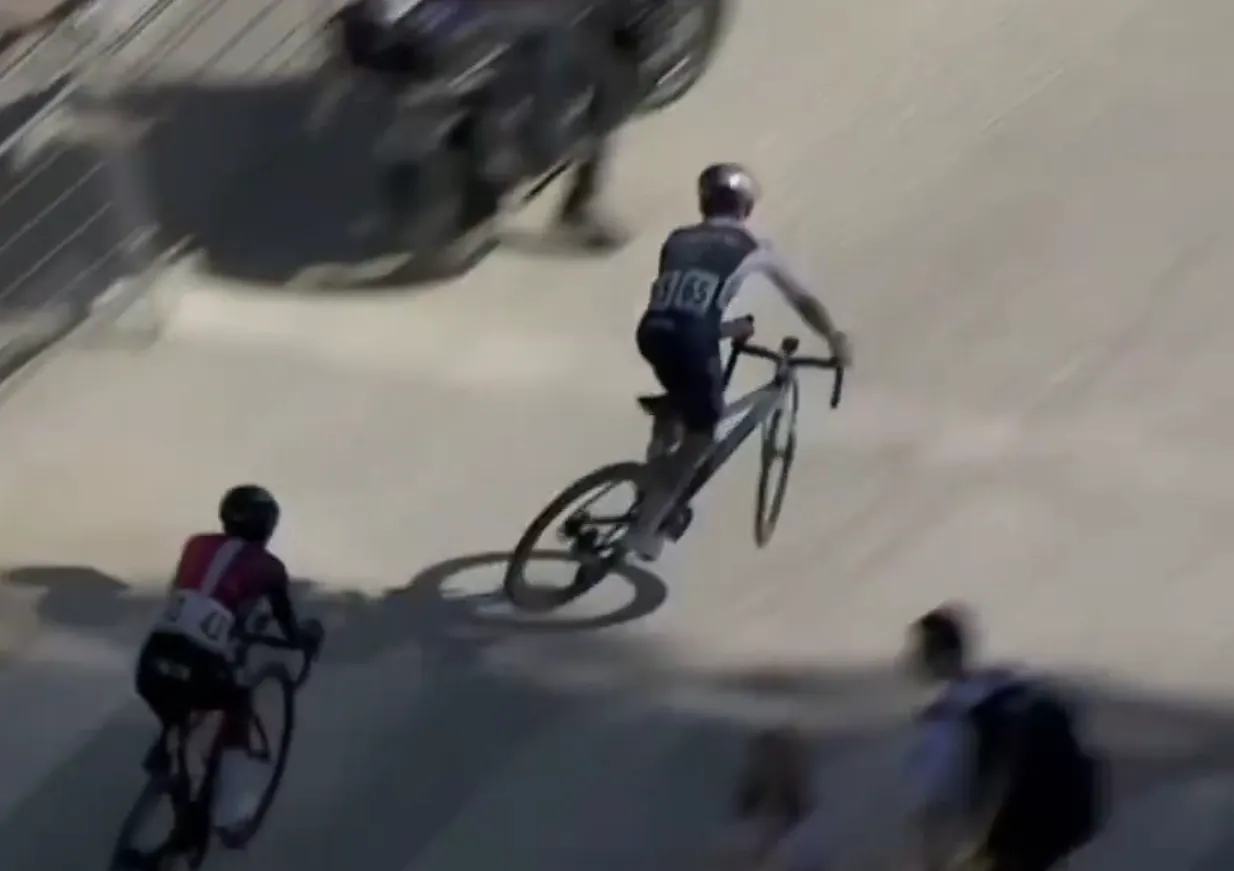 🎥 Pidcock "had no respect for the race" but learns from his mistakes with a bunny hop in Ruta del Sol
