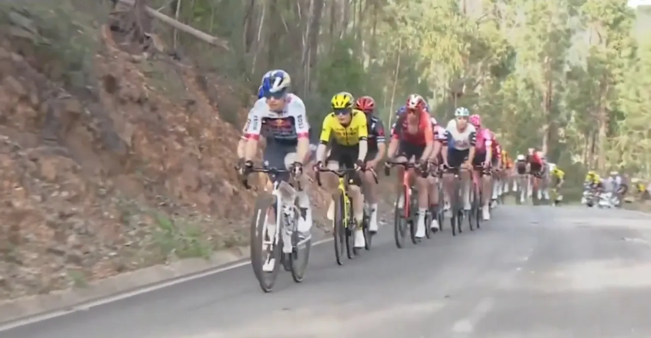 'Benen waren goed, maar tactisch was het niet top'; Vingegaard blikt terug op Alto de Foia